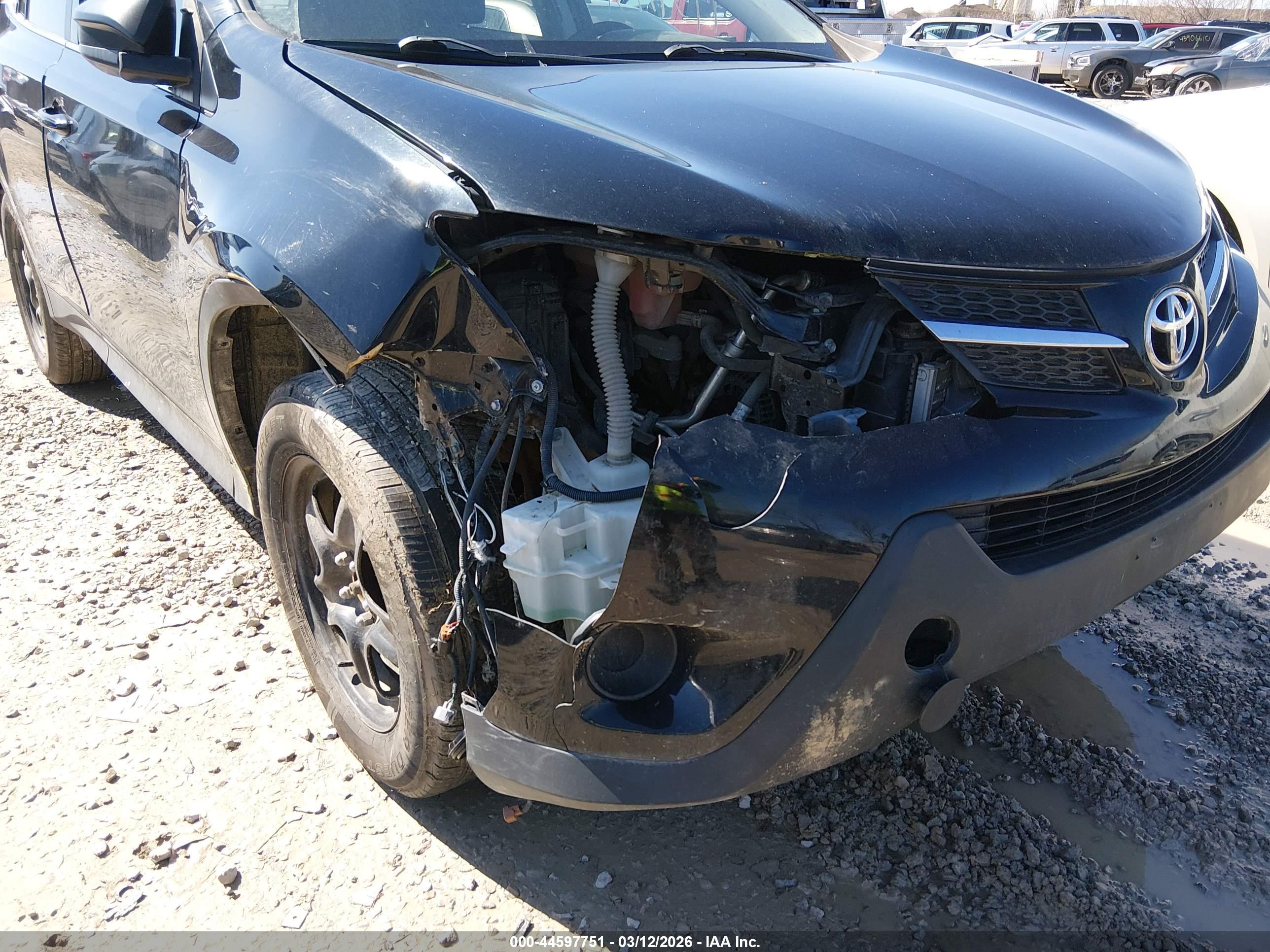 TOYOTA RAV4 image 6