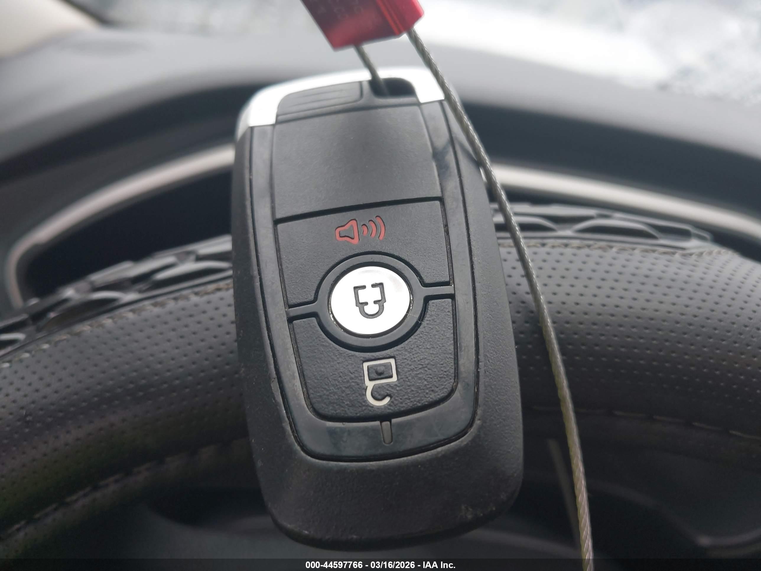 FORD ESCAPE image 11