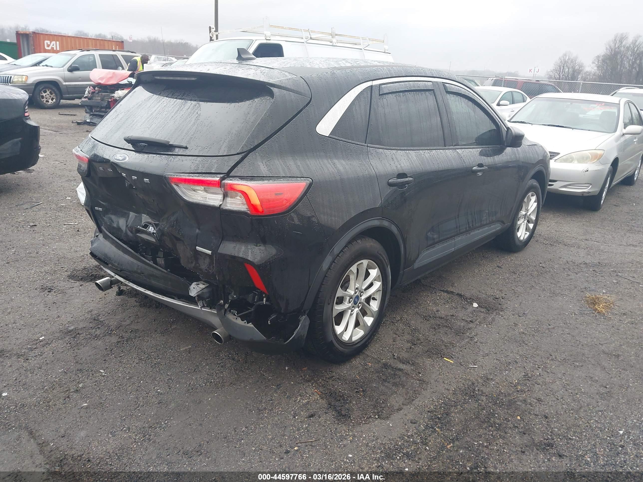 FORD ESCAPE image 4