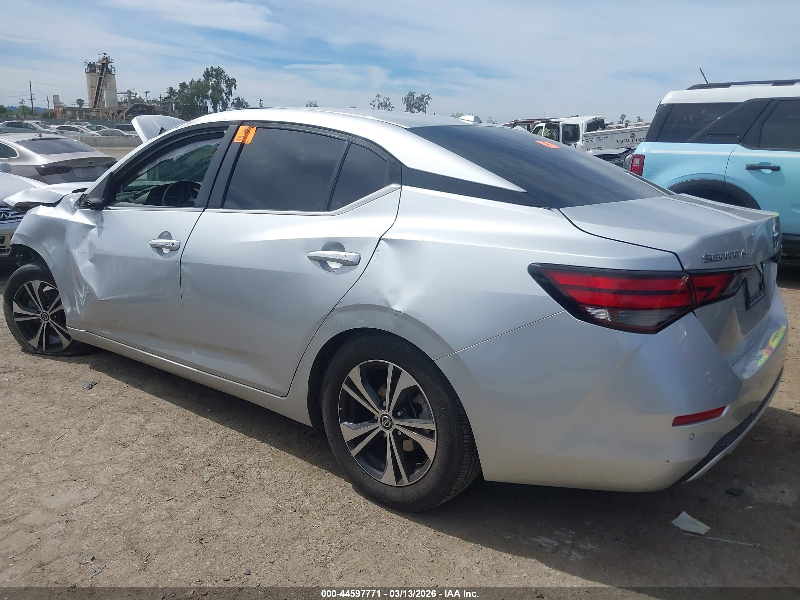 NISSAN SENTRA image 3