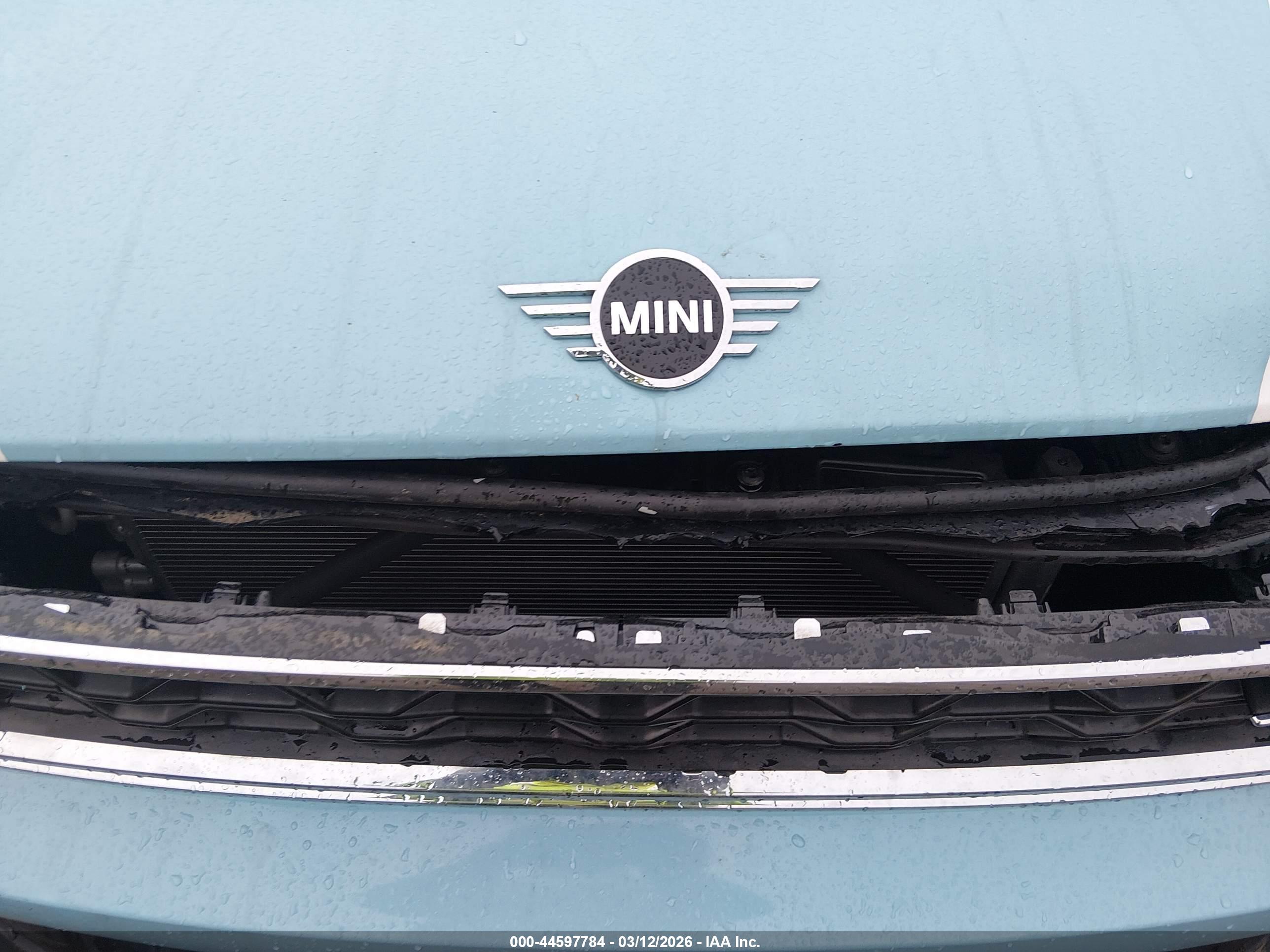 MINI COUNTRYMAN image 10