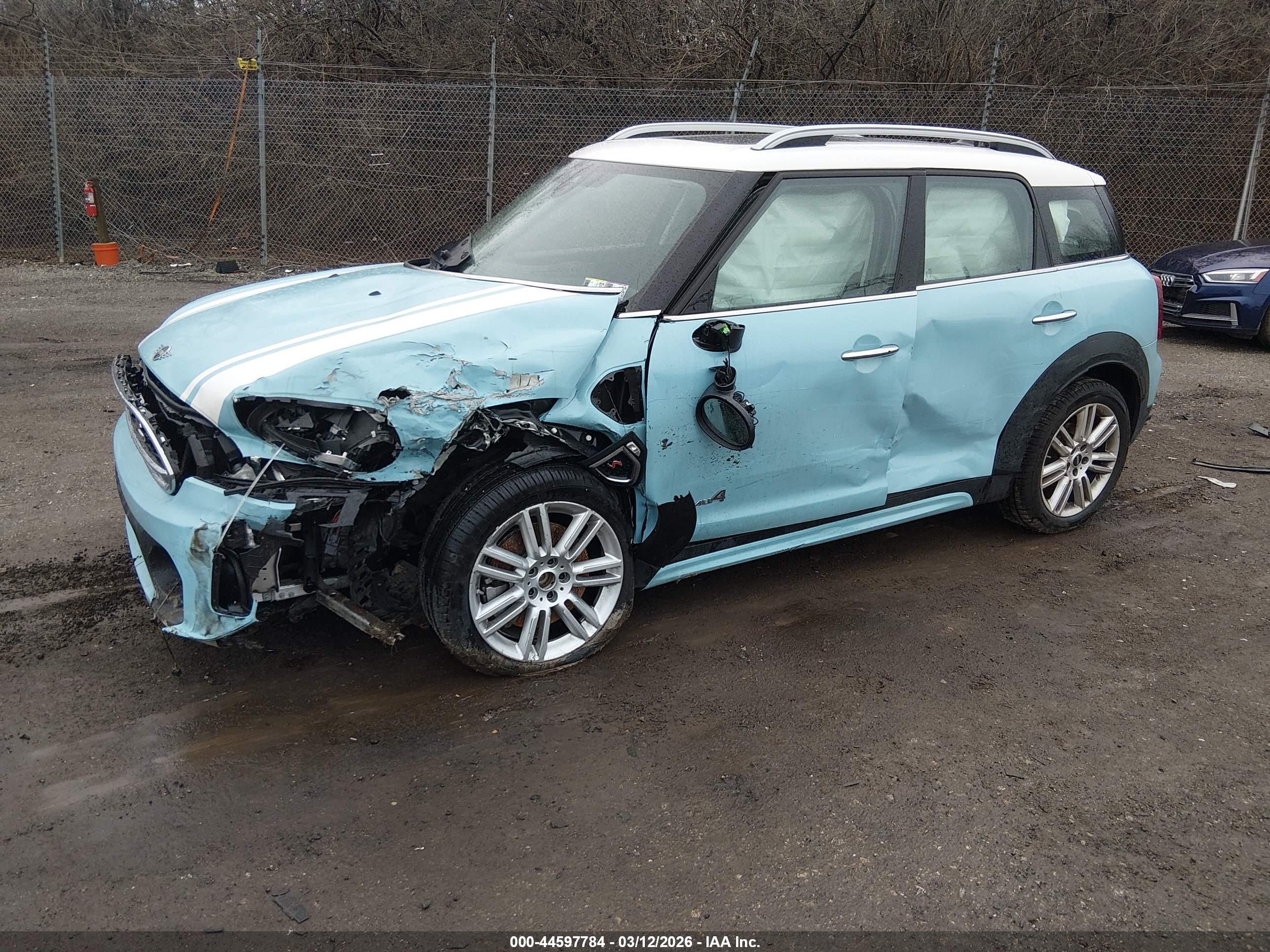 MINI COUNTRYMAN image 2