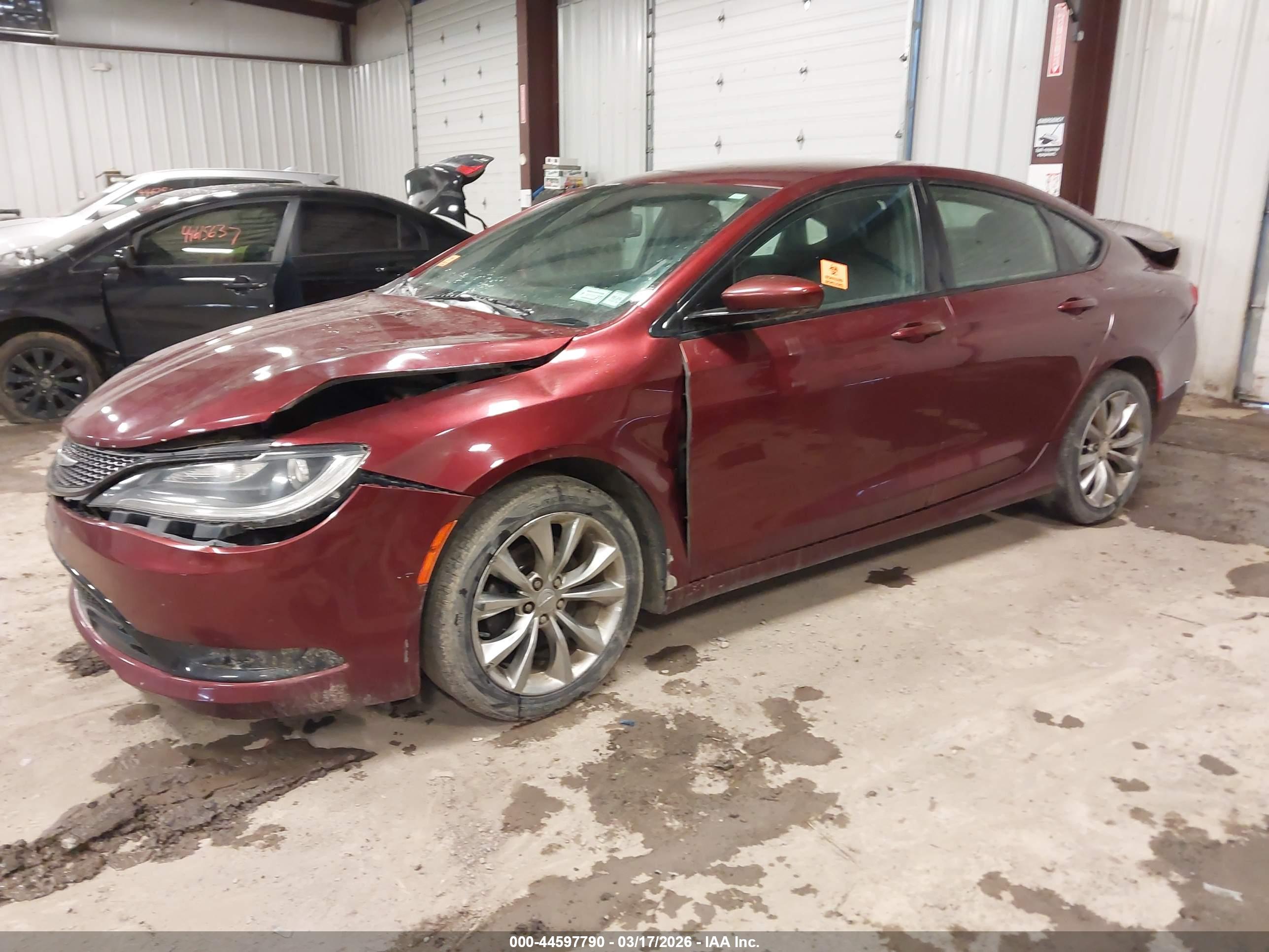 CHRYSLER 200 image 2