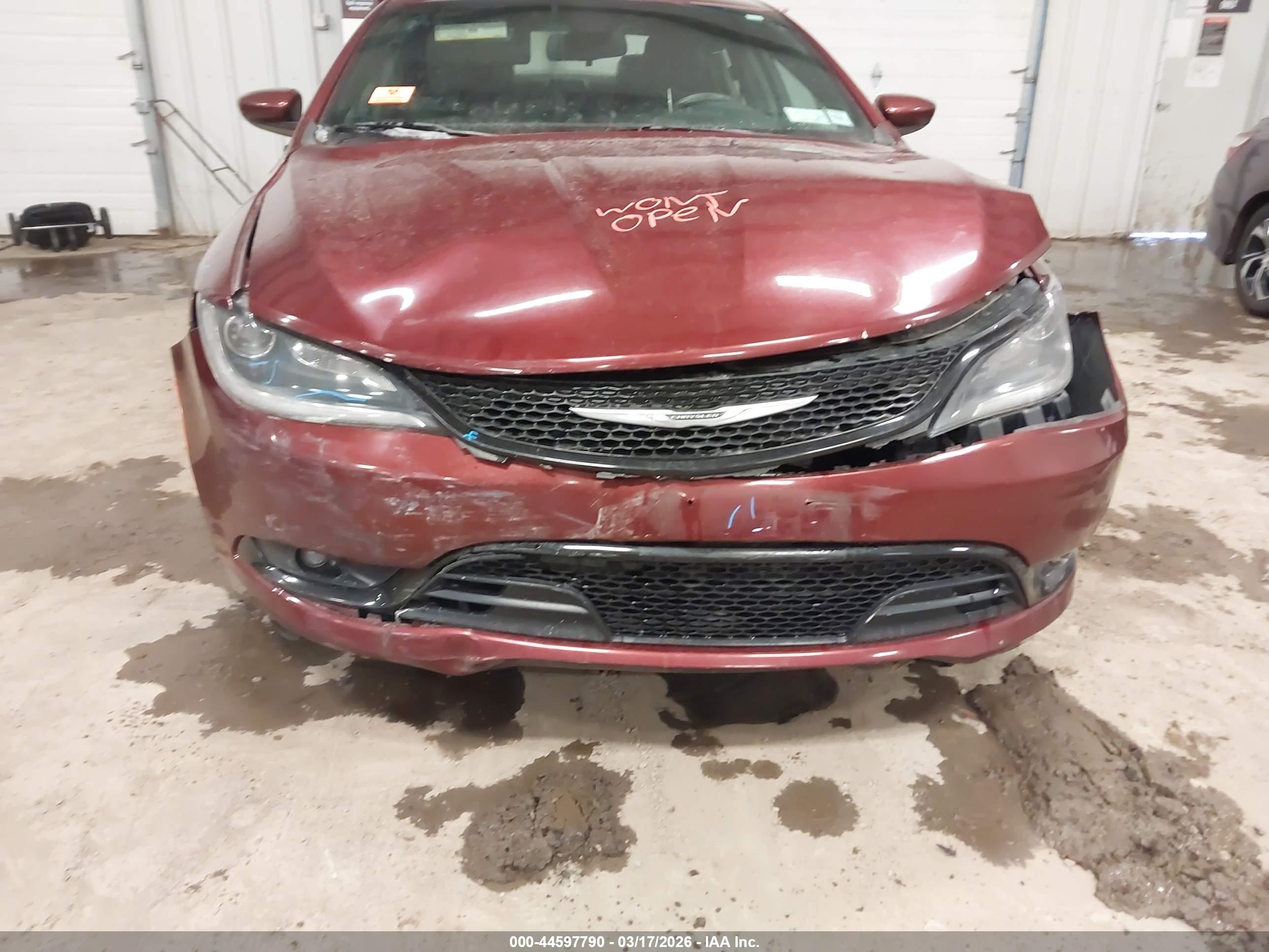 CHRYSLER 200 image 6