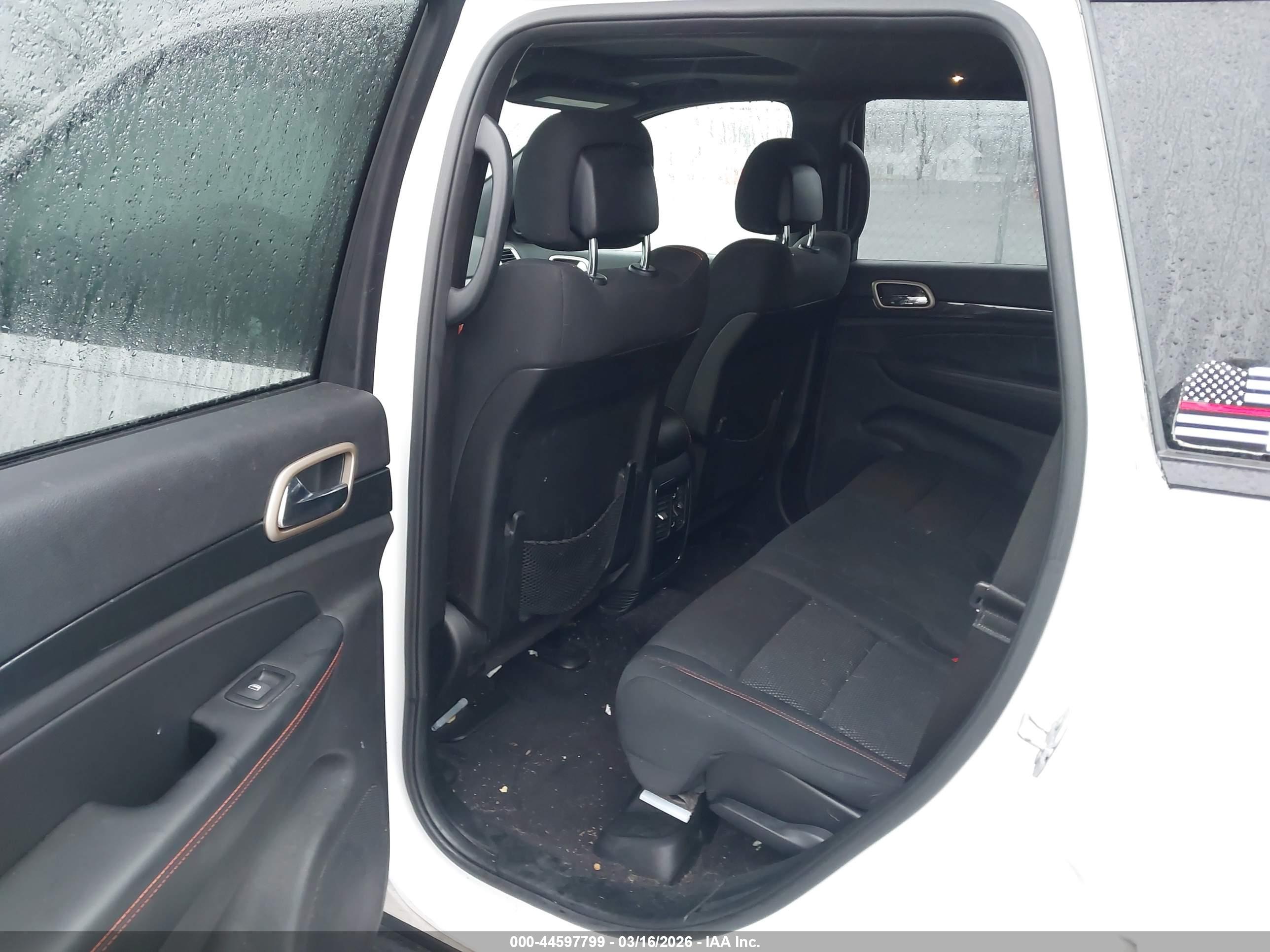 JEEP GRAND image 8