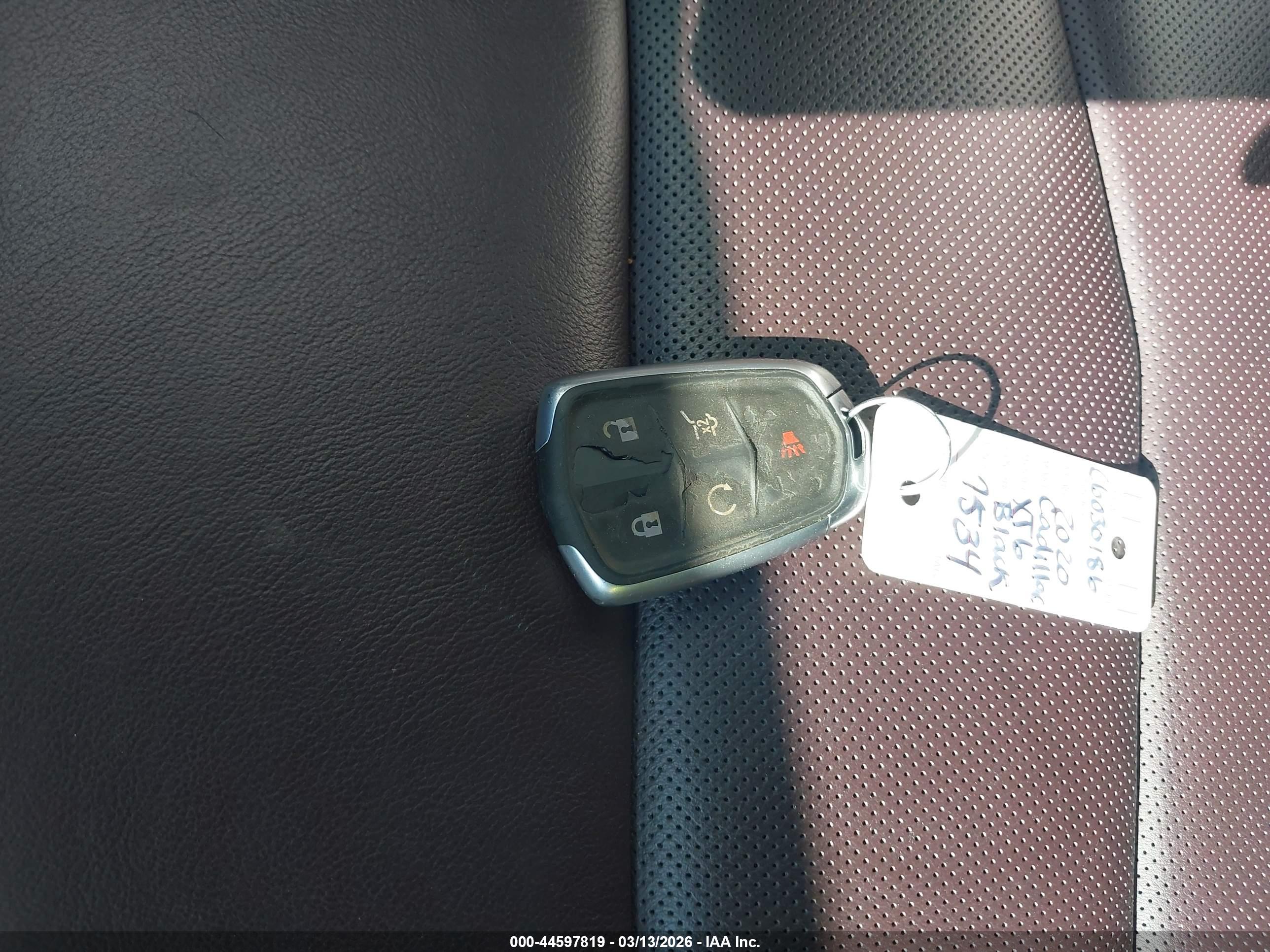 CADILLAC XT6 image 11