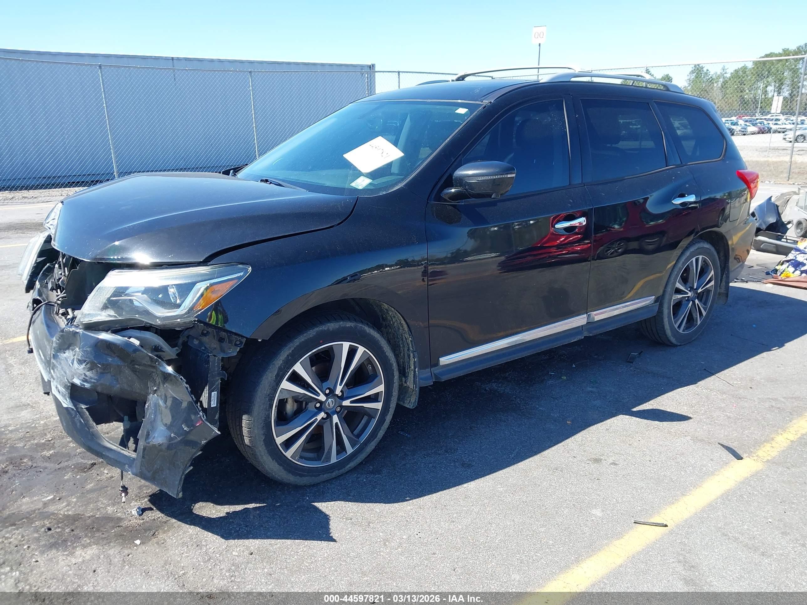 NISSAN PATHFINDER image 2