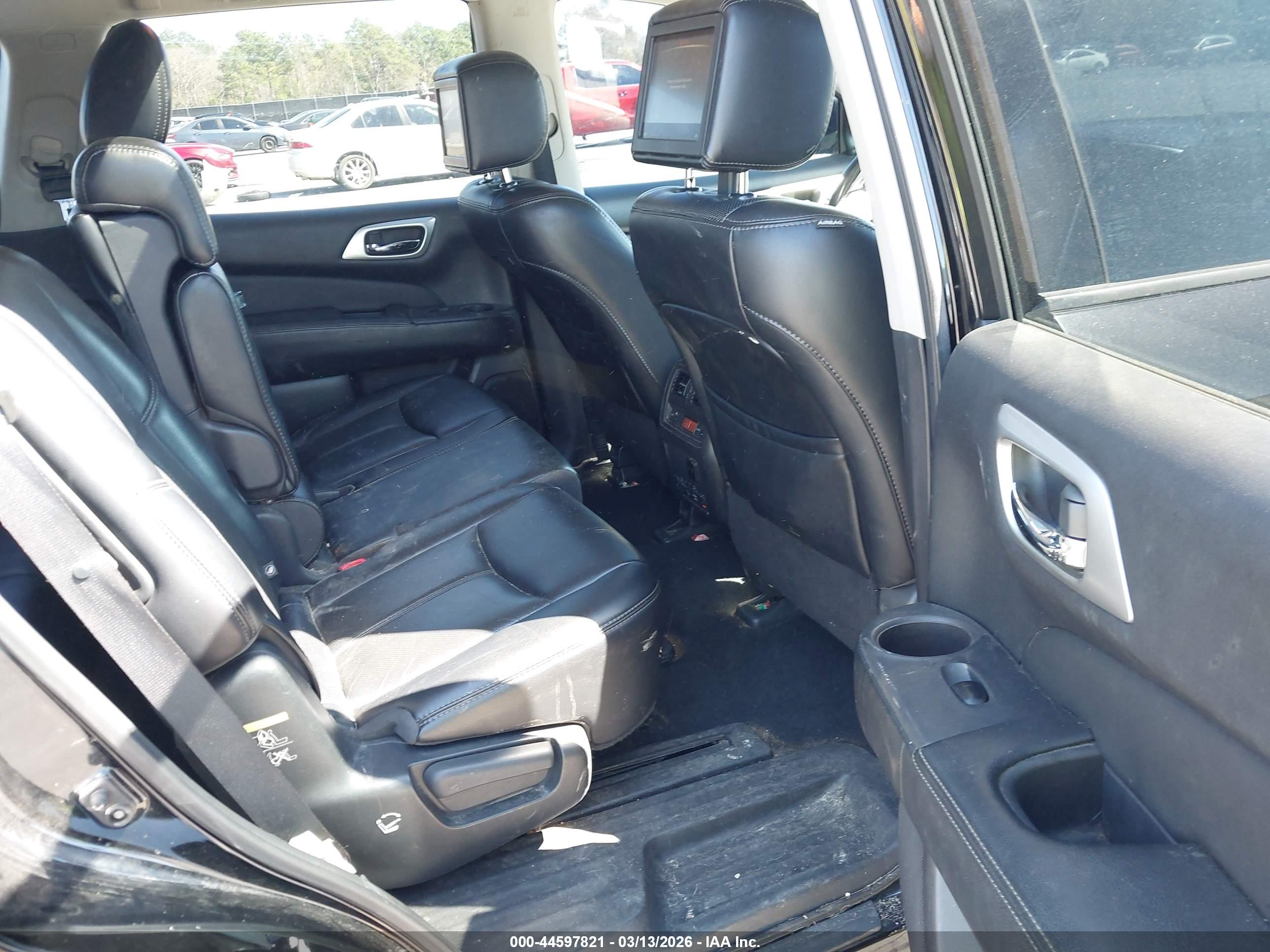 NISSAN PATHFINDER image 8