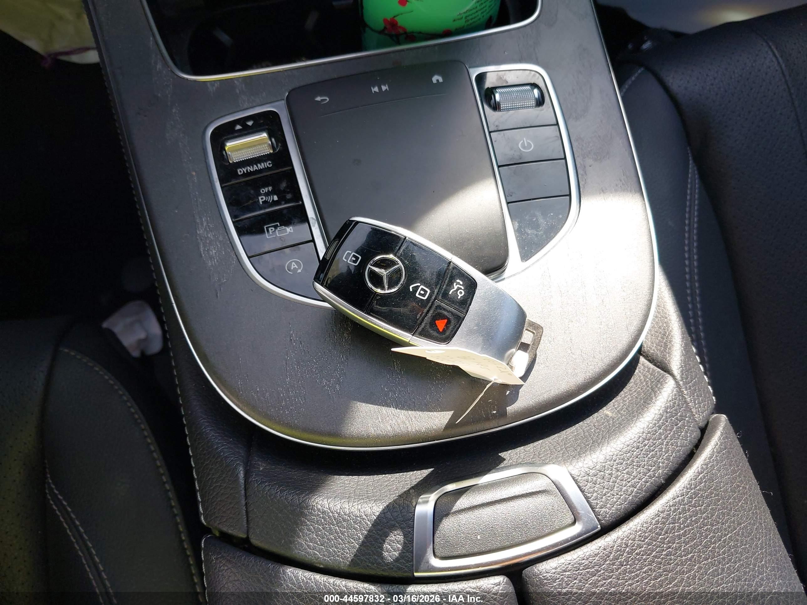 MERCEDES-BENZ E image 11