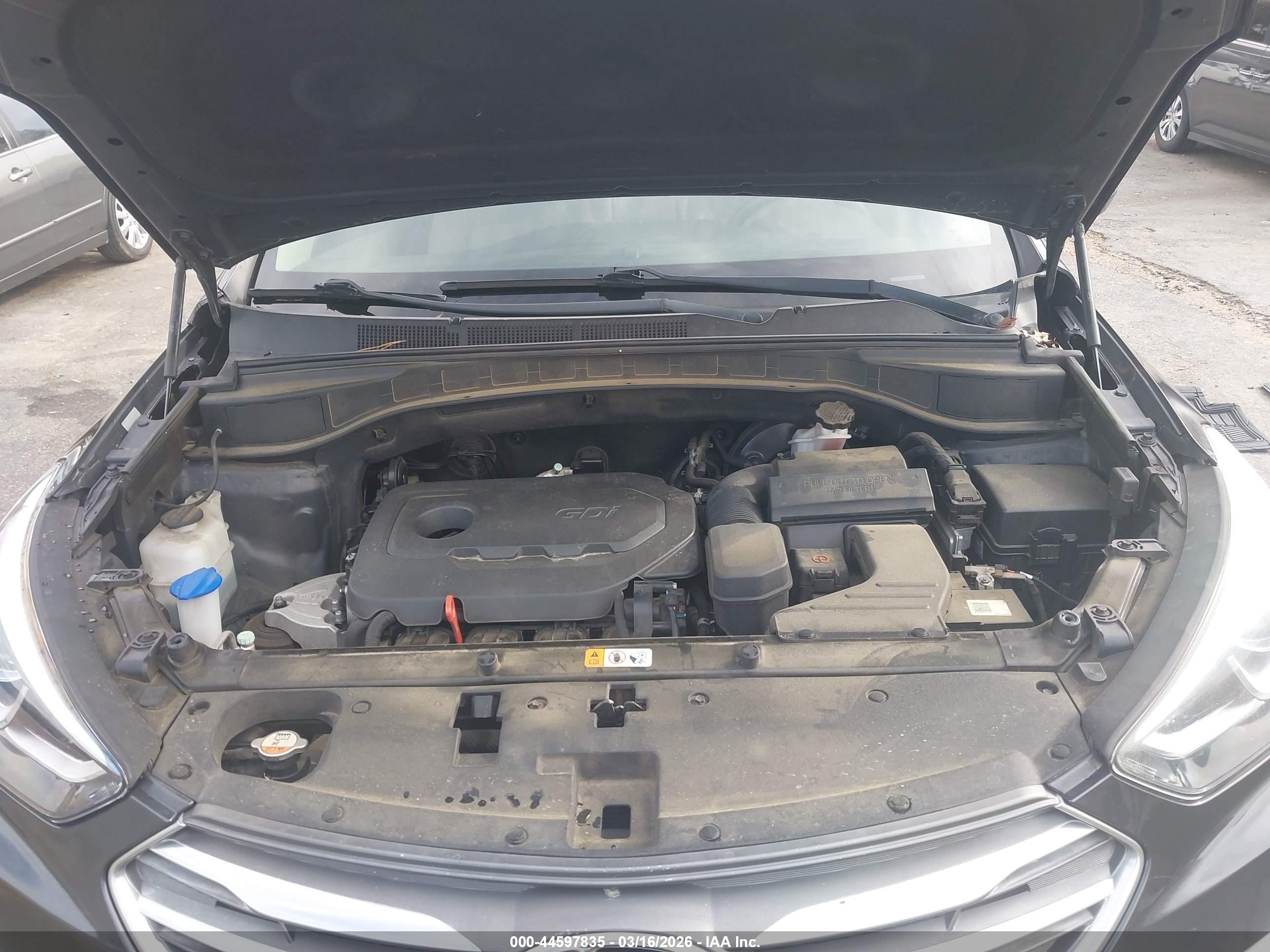 HYUNDAI SANTA image 10