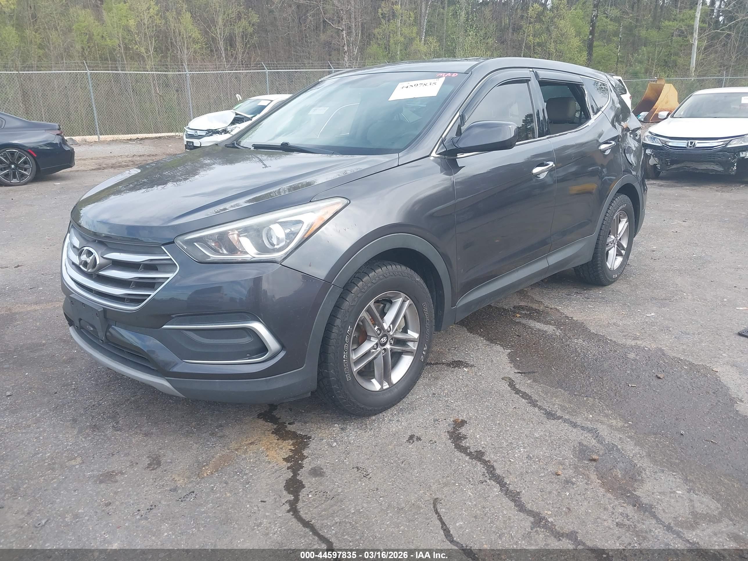 HYUNDAI SANTA image 2
