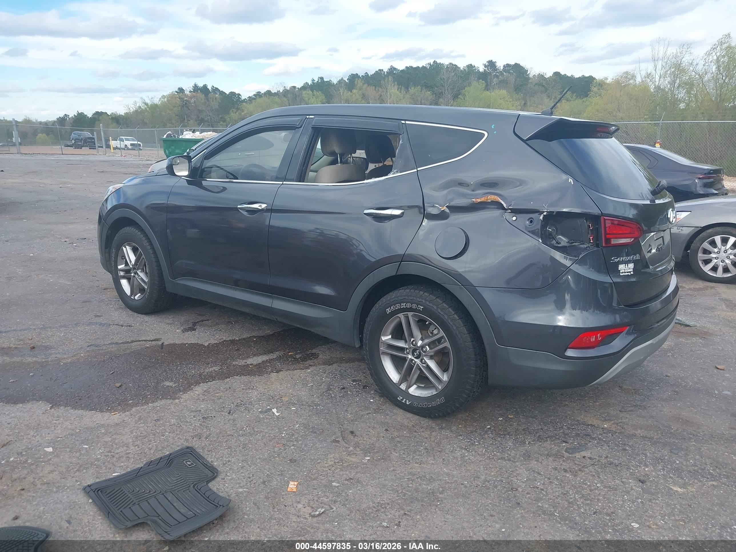 HYUNDAI SANTA image 3
