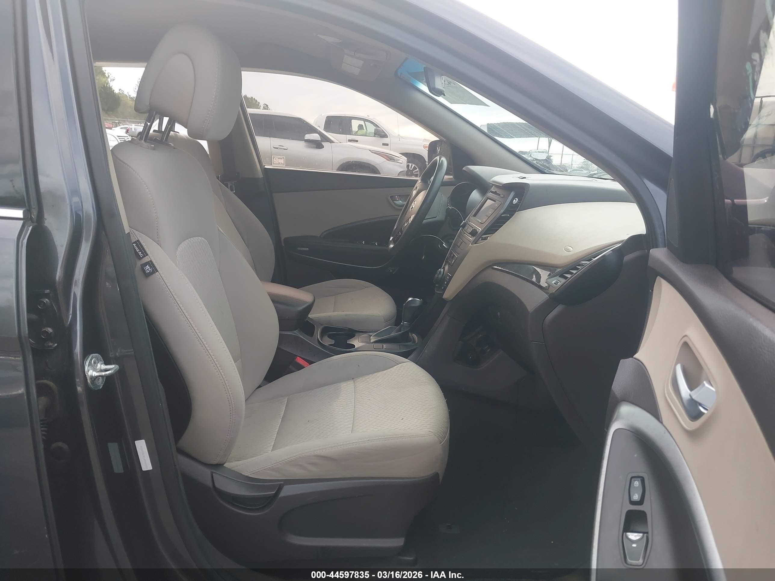HYUNDAI SANTA image 5