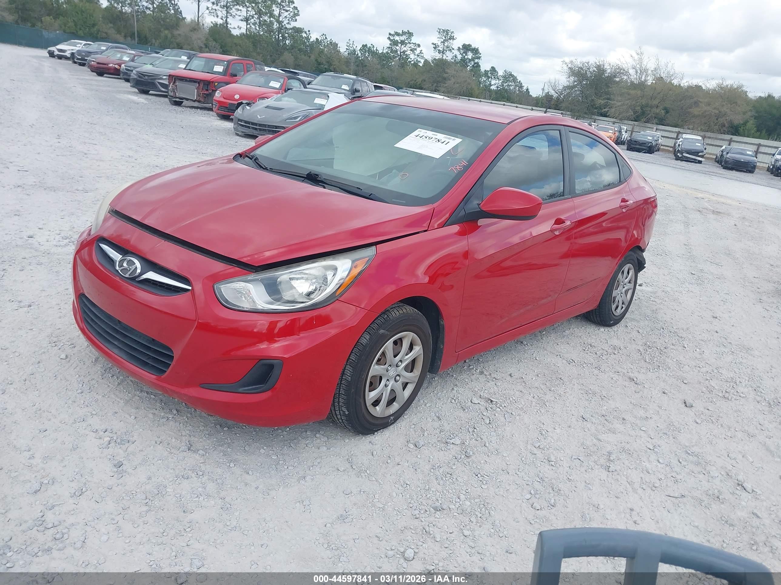 HYUNDAI ACCENT image 2