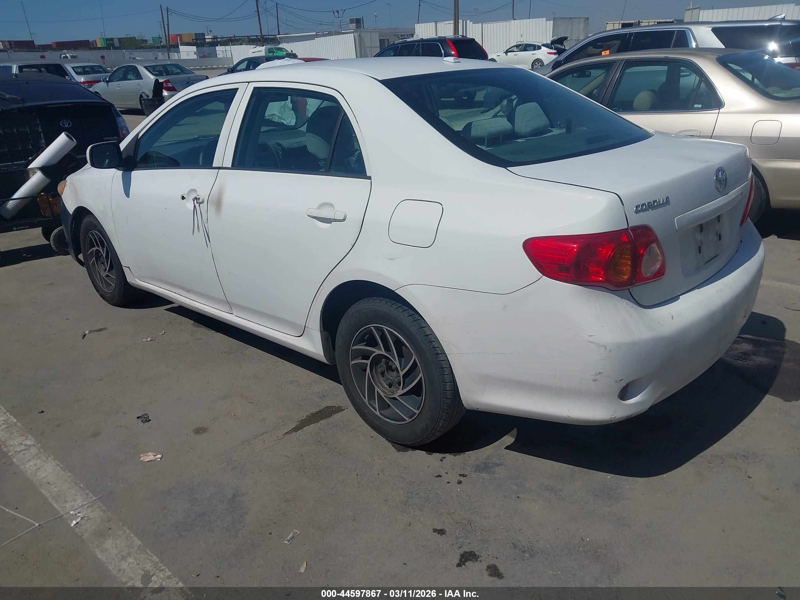 TOYOTA COROLLA image 3