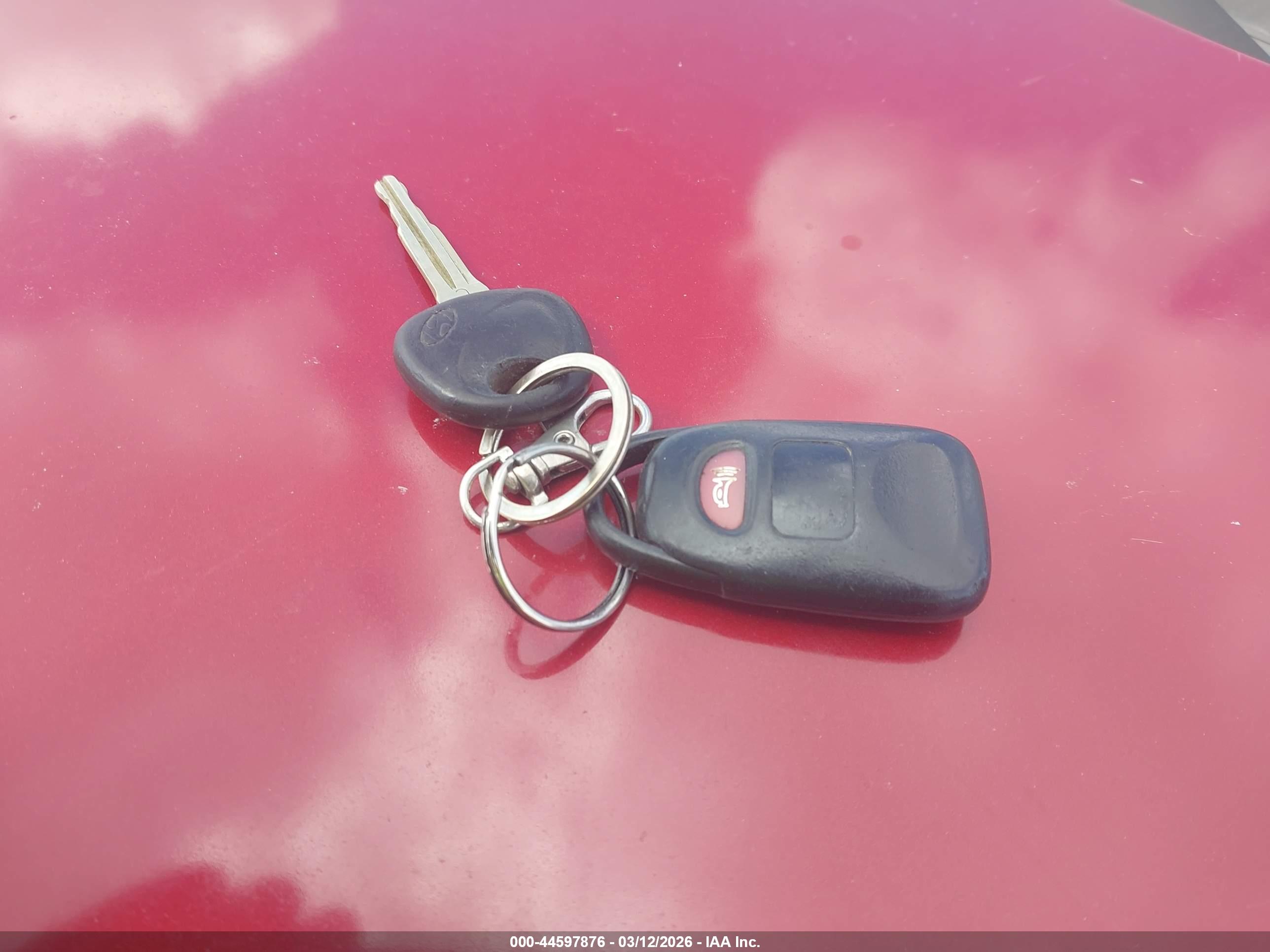 HYUNDAI SANTA image 11