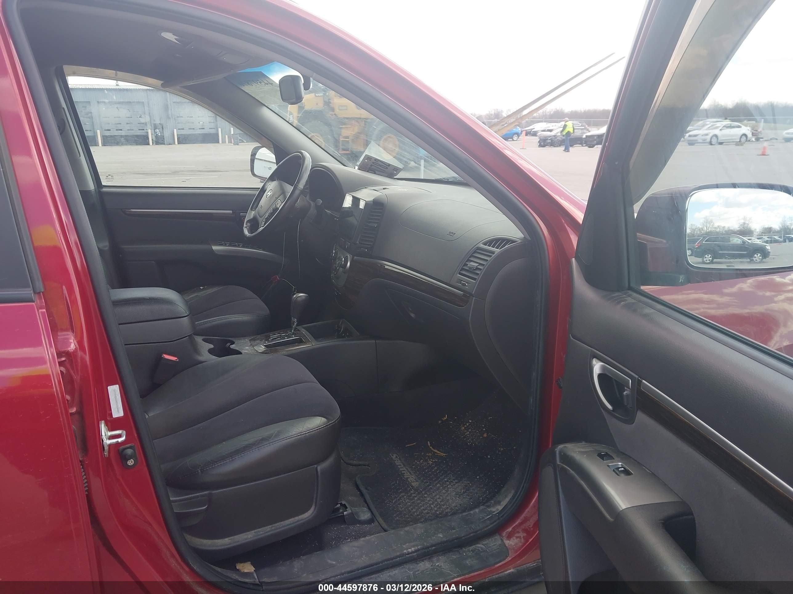 HYUNDAI SANTA image 5