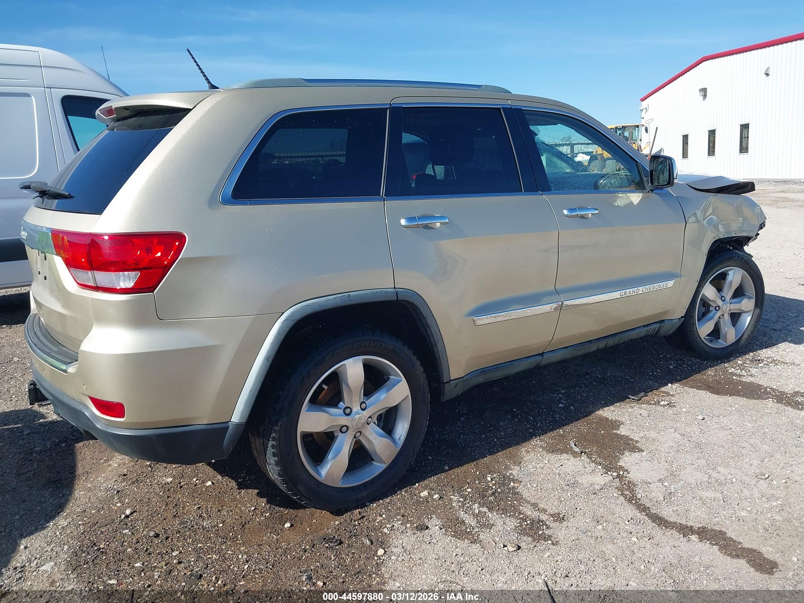 JEEP GRAND image 4