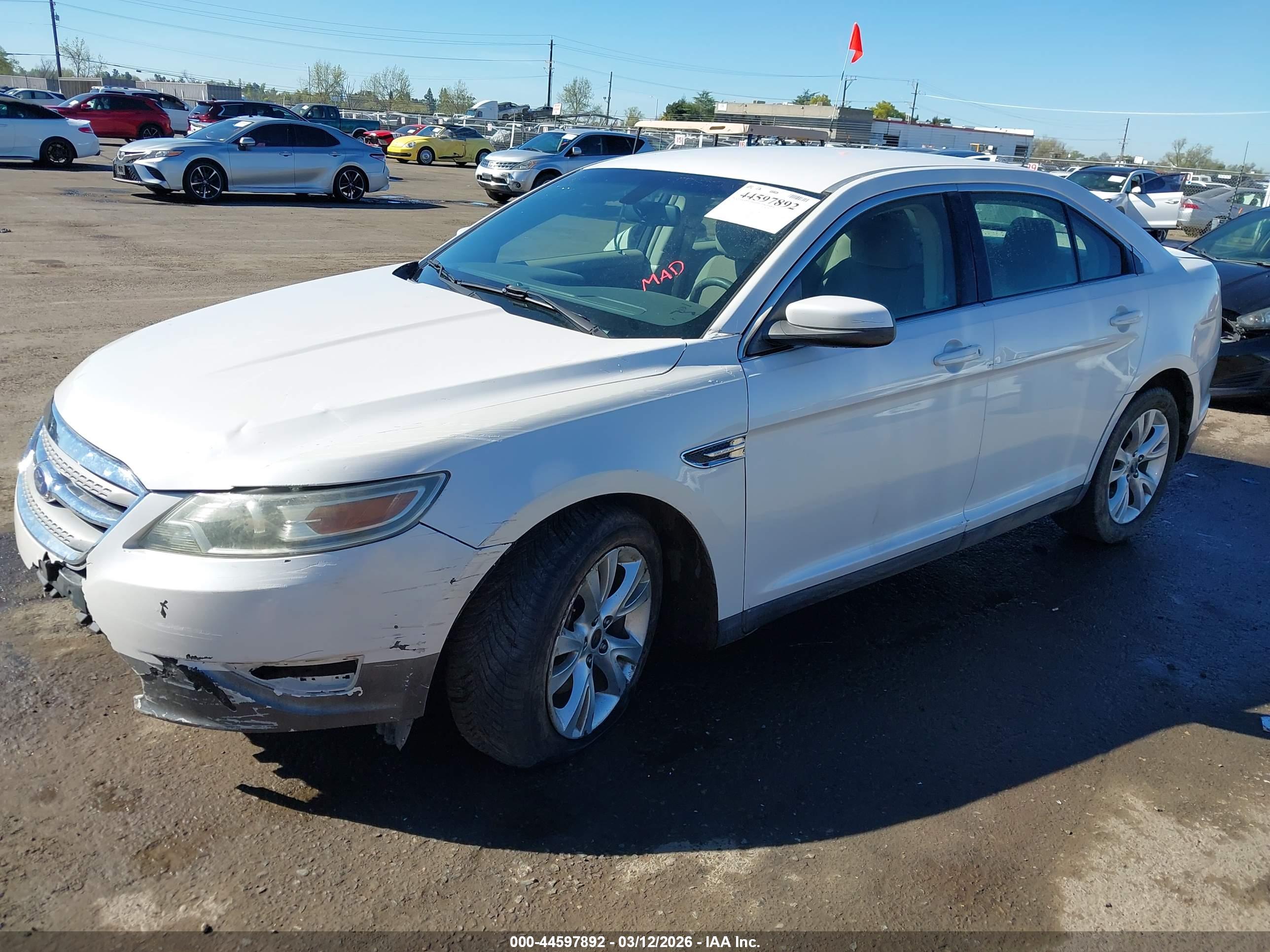 FORD TAURUS image 2