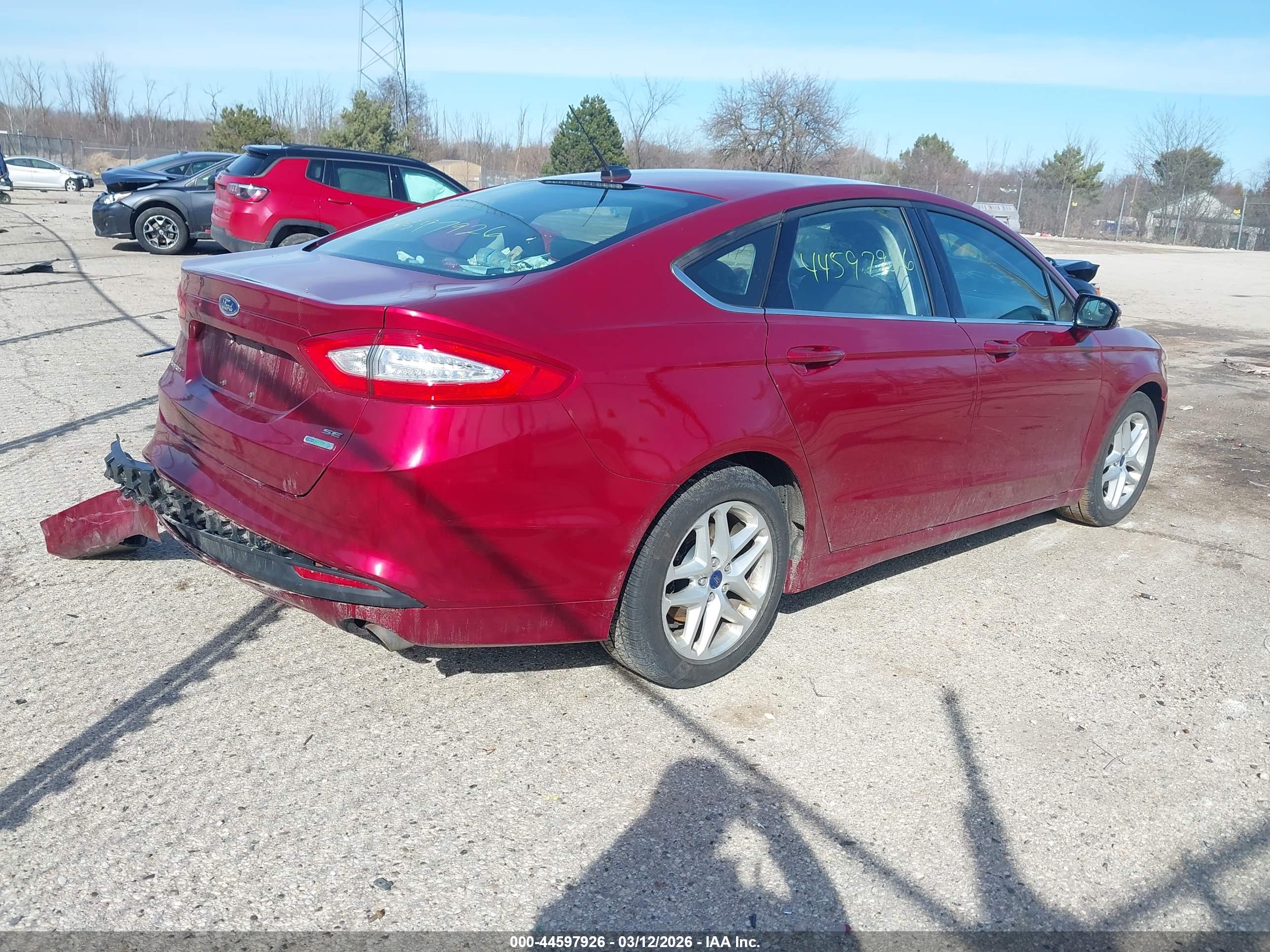 FORD FUSION image 4