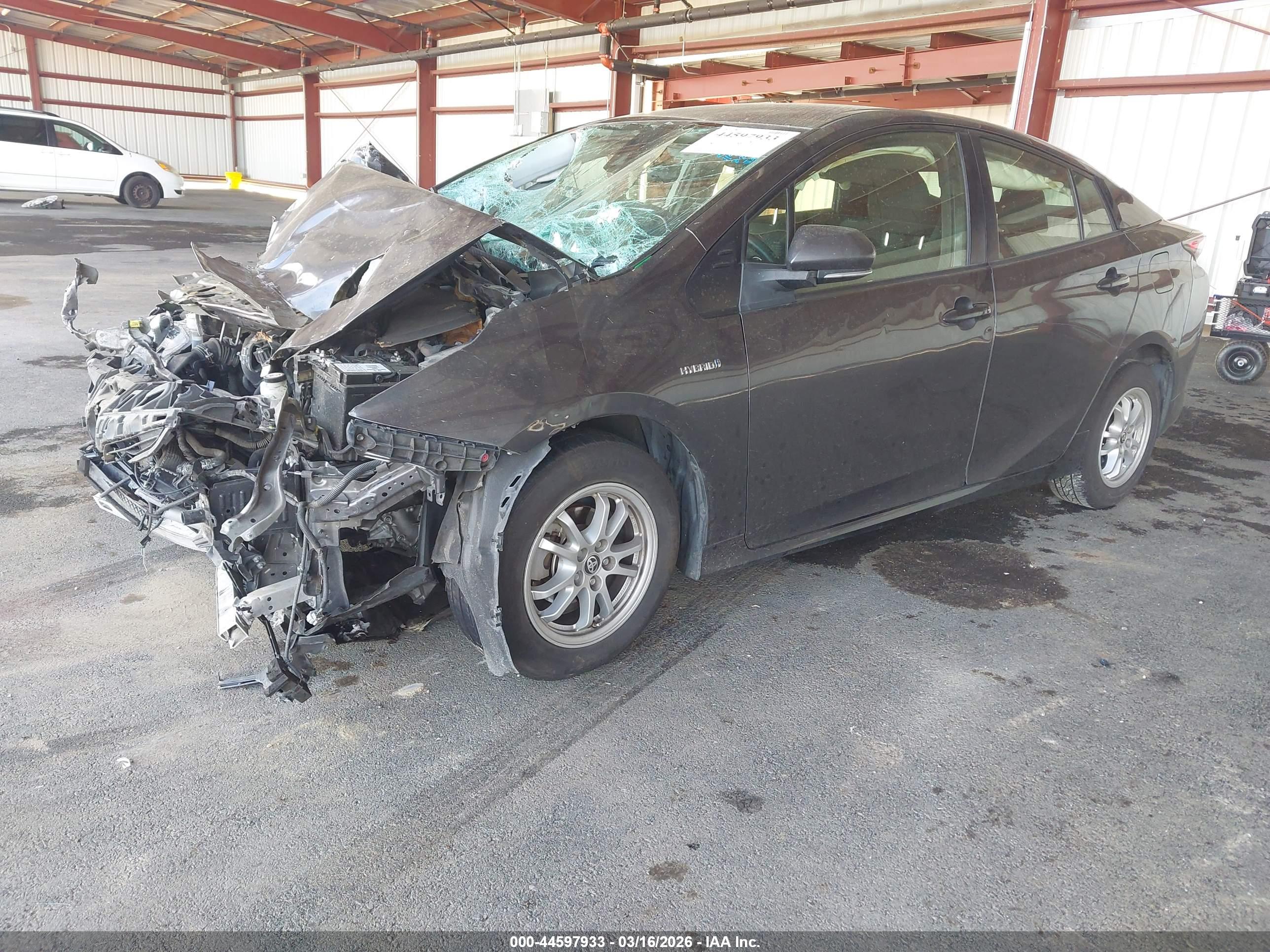 TOYOTA PRIUS image 2