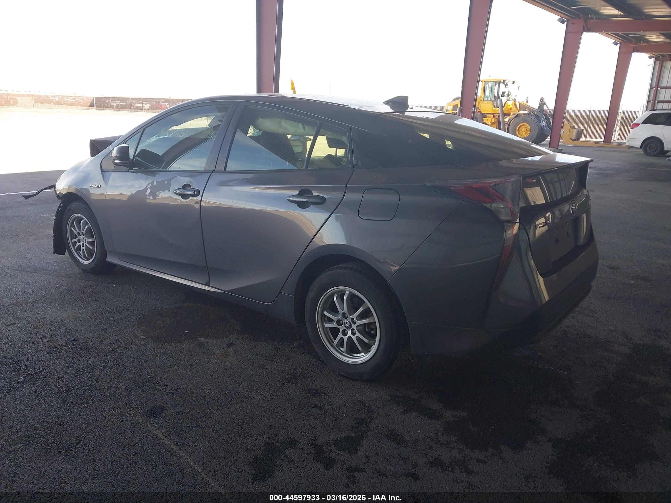 TOYOTA PRIUS image 3