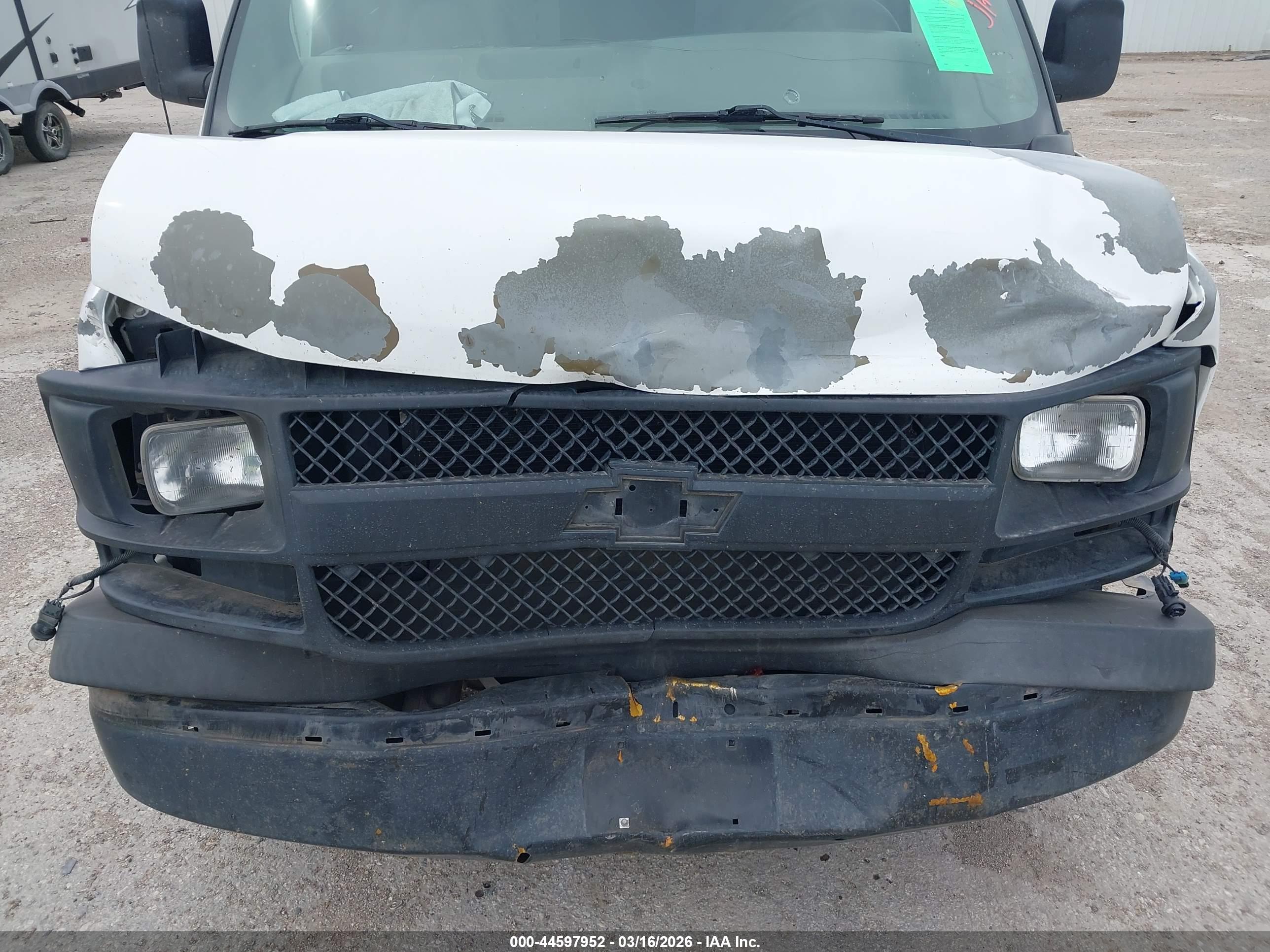 CHEVROLET EXPRESS image 6