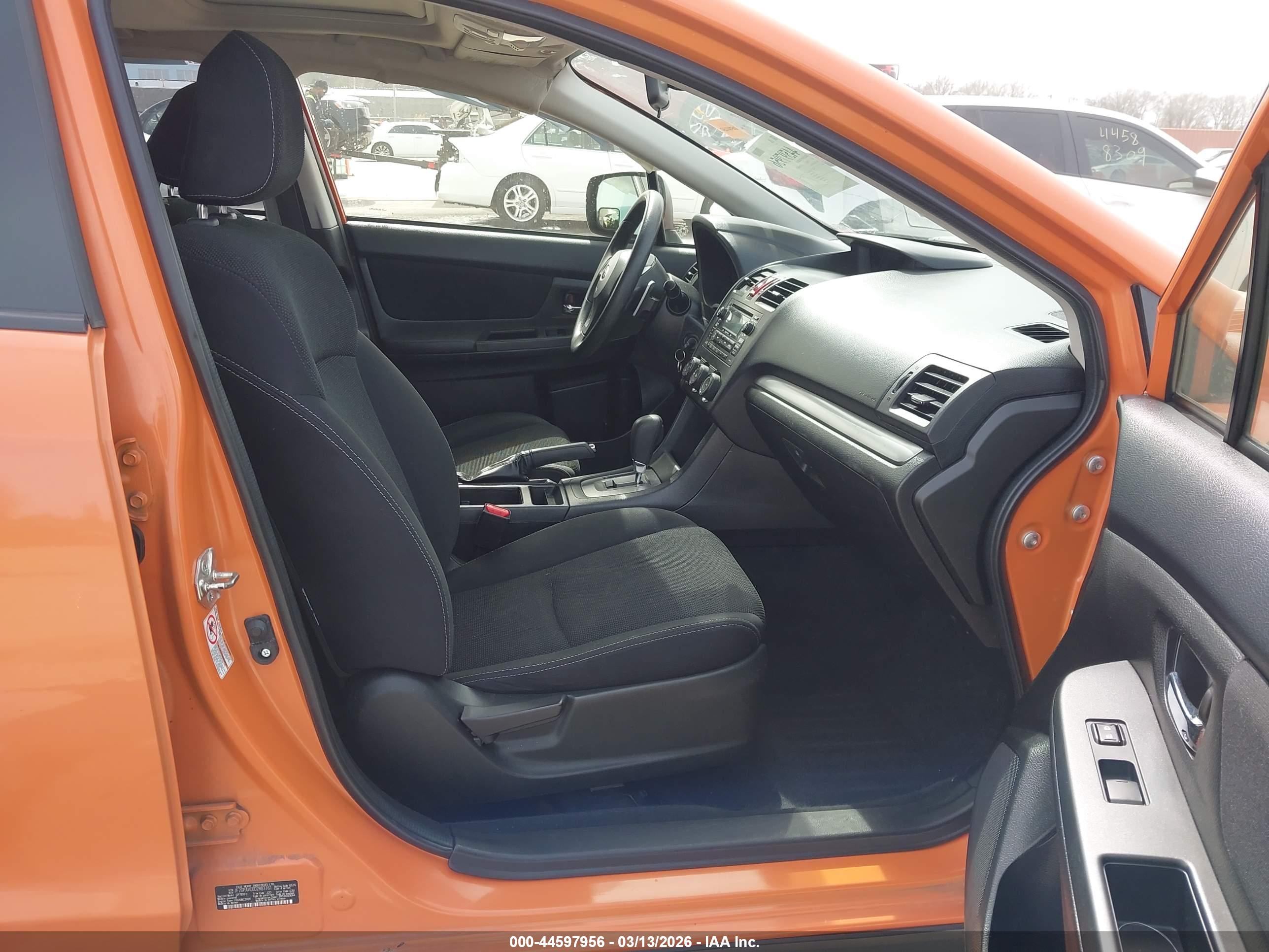 SUBARU XV image 5