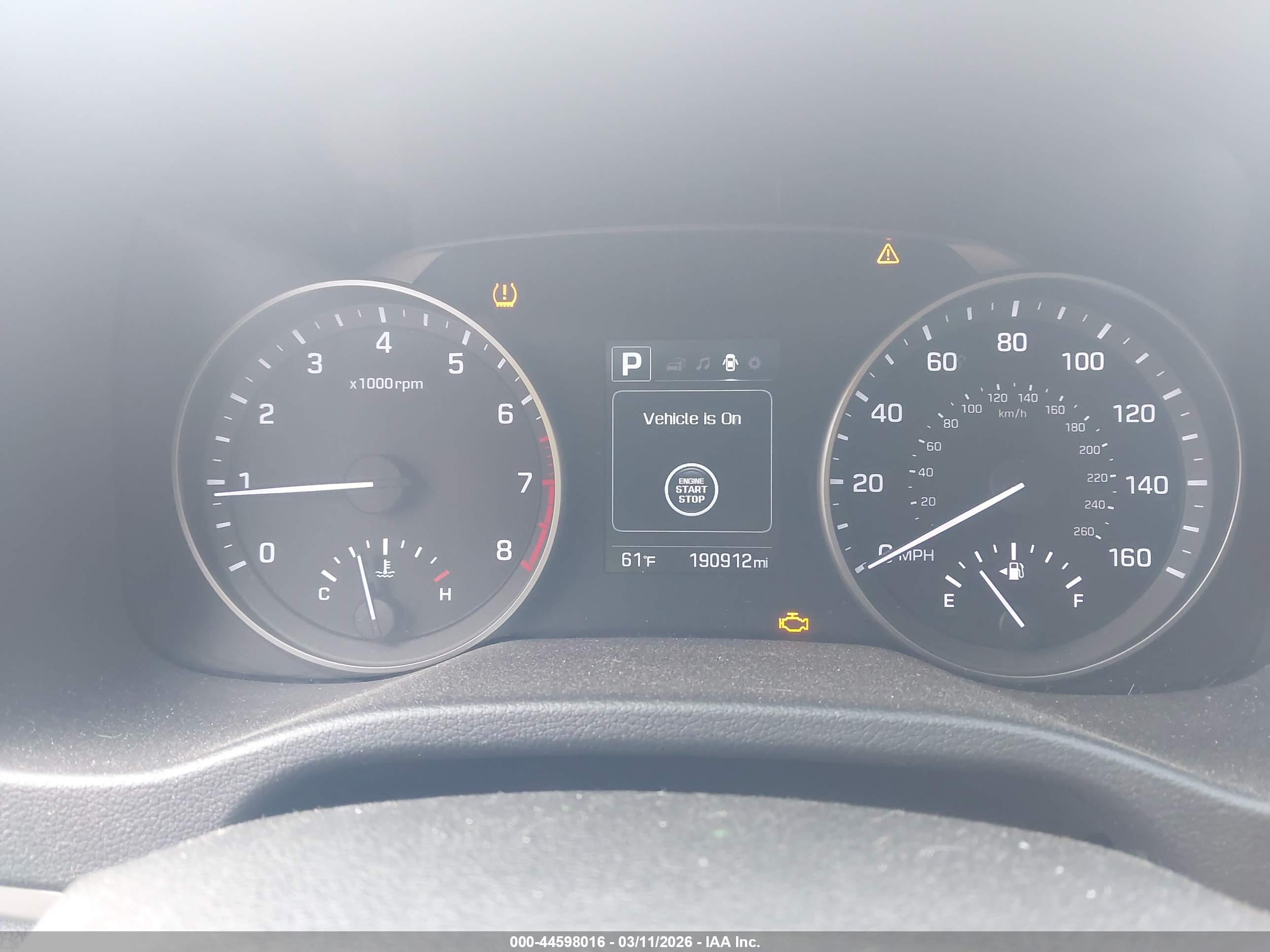 HYUNDAI ELANTRA image 7