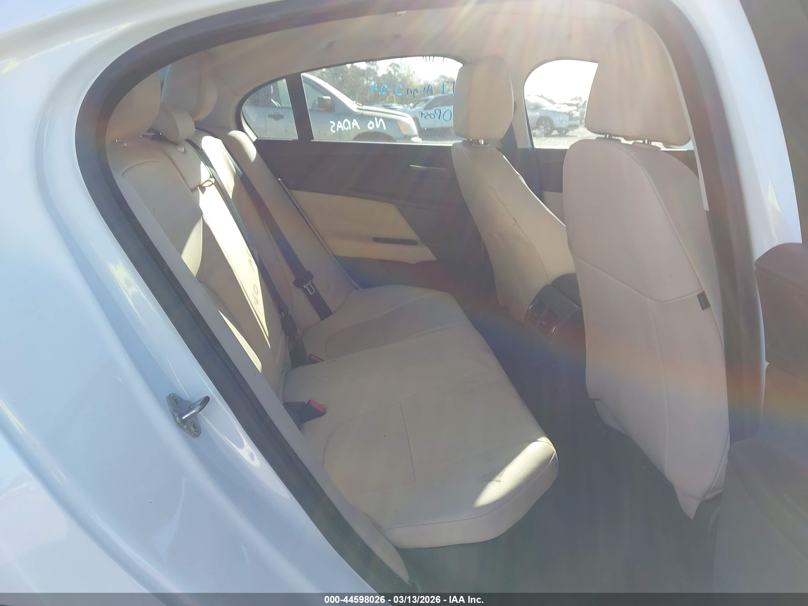 JAGUAR XE image 8