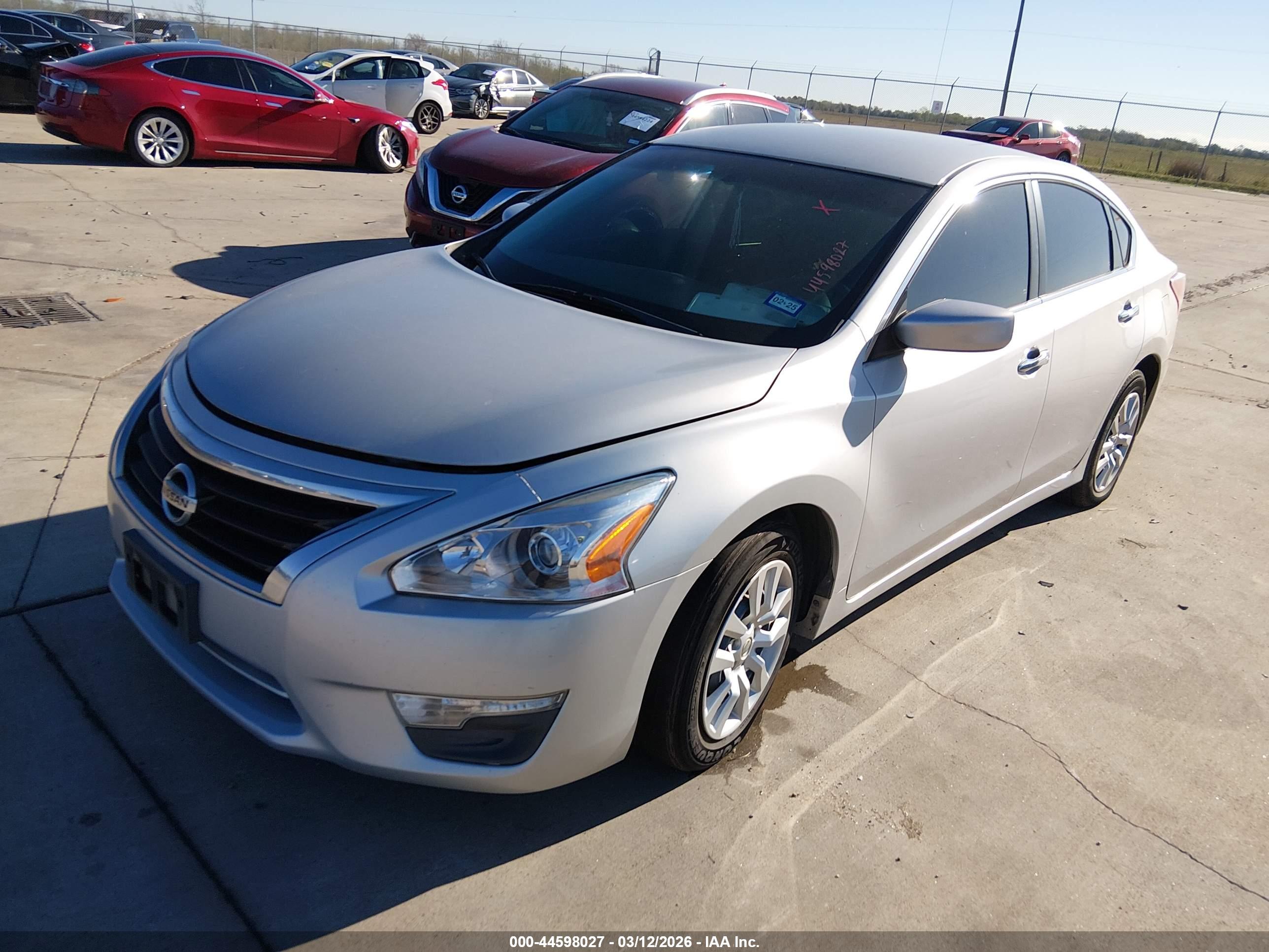 NISSAN ALTIMA image 2