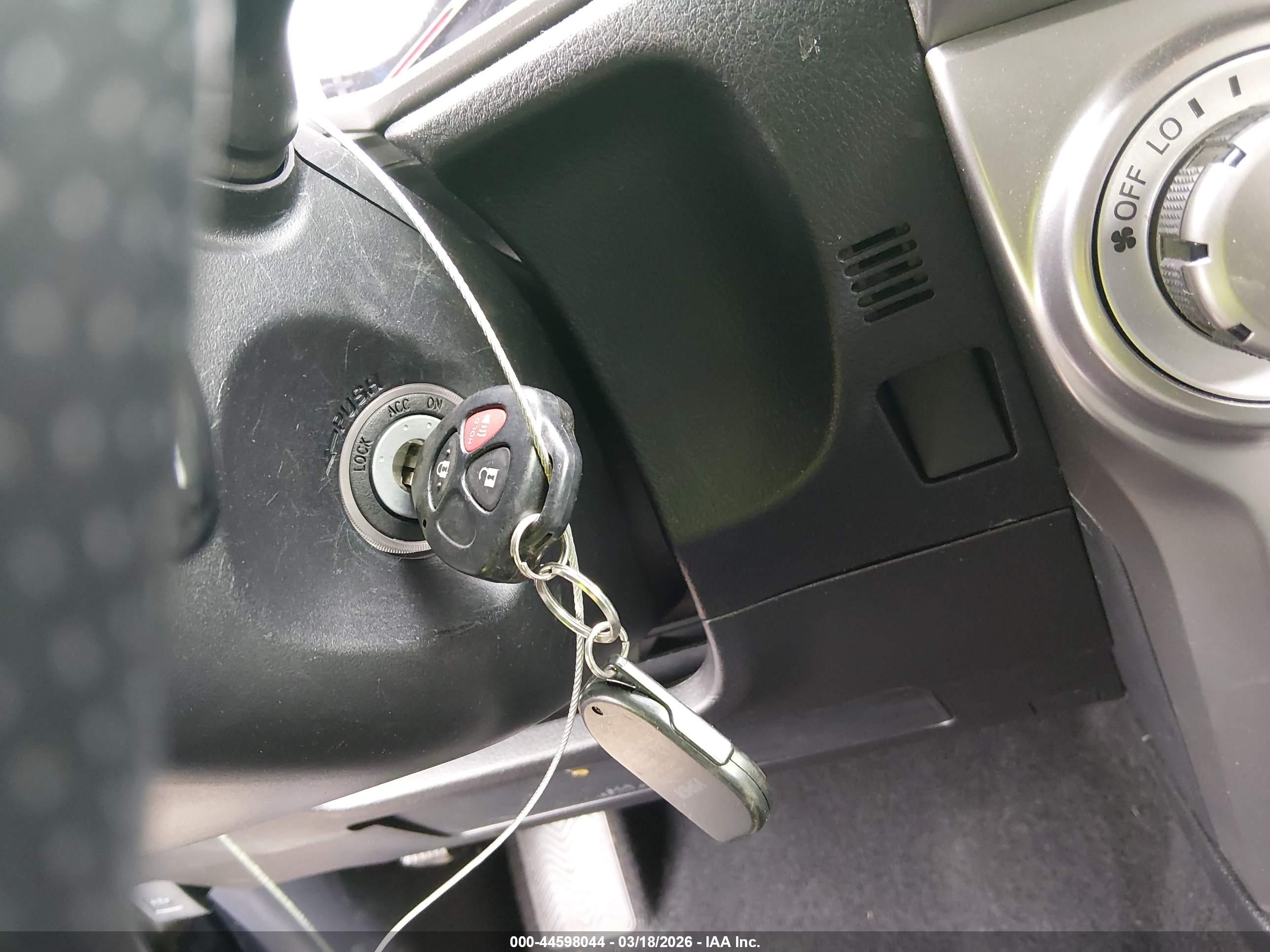 TOYOTA 4RUNNER image 11