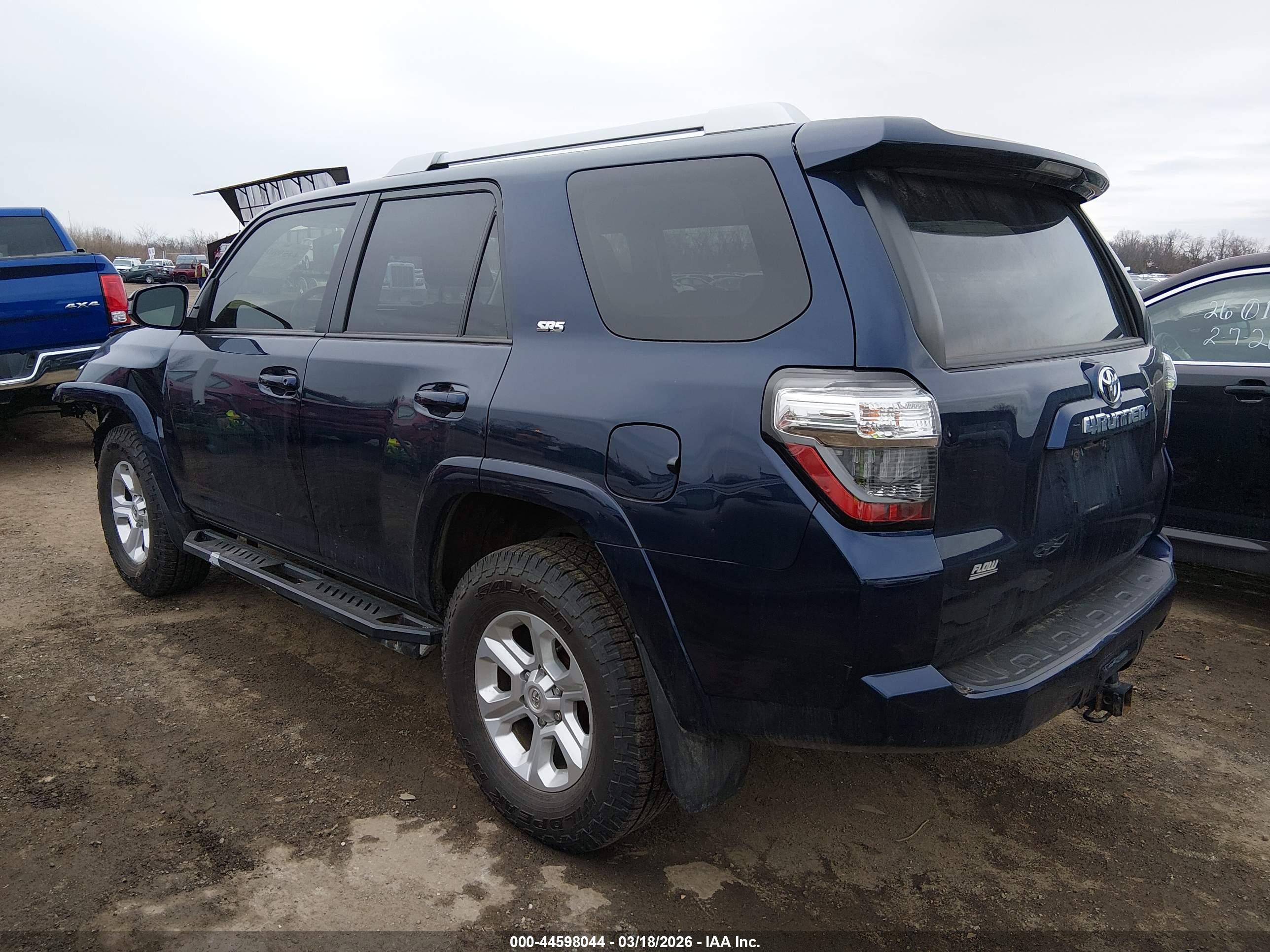 TOYOTA 4RUNNER image 3