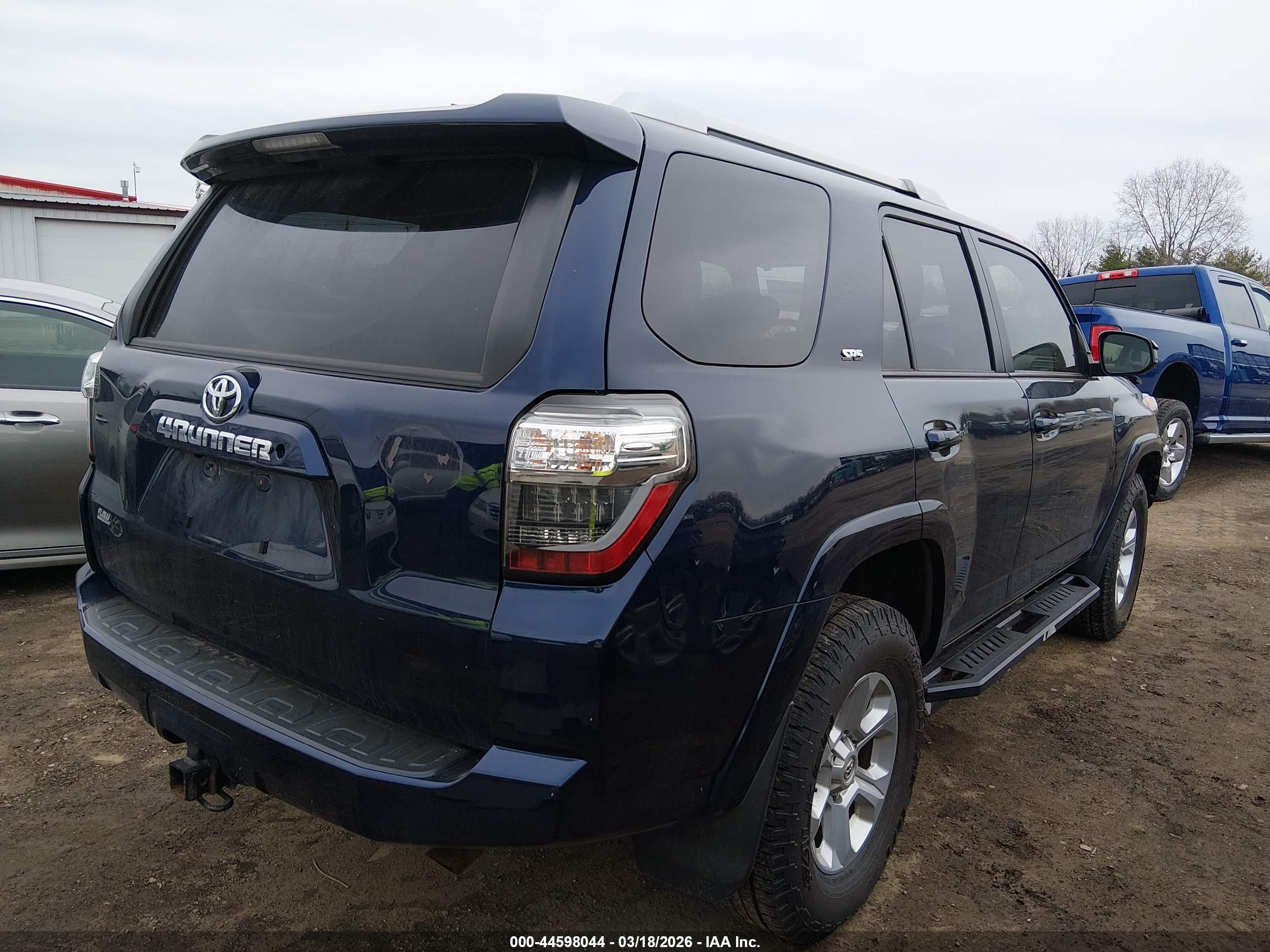 TOYOTA 4RUNNER image 4