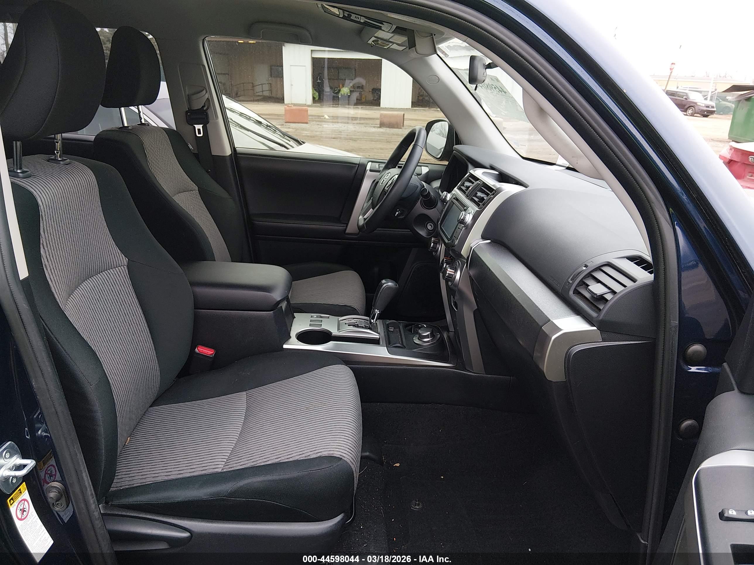TOYOTA 4RUNNER image 5