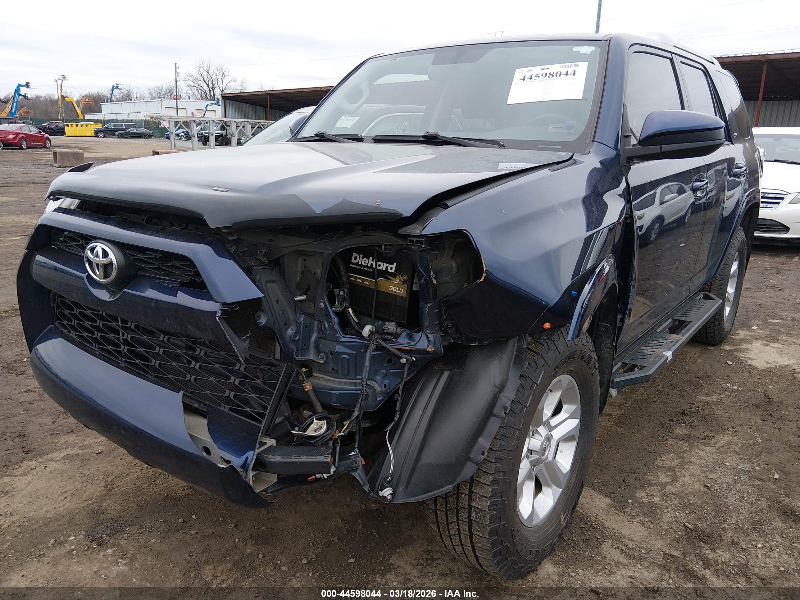 TOYOTA 4RUNNER image 6