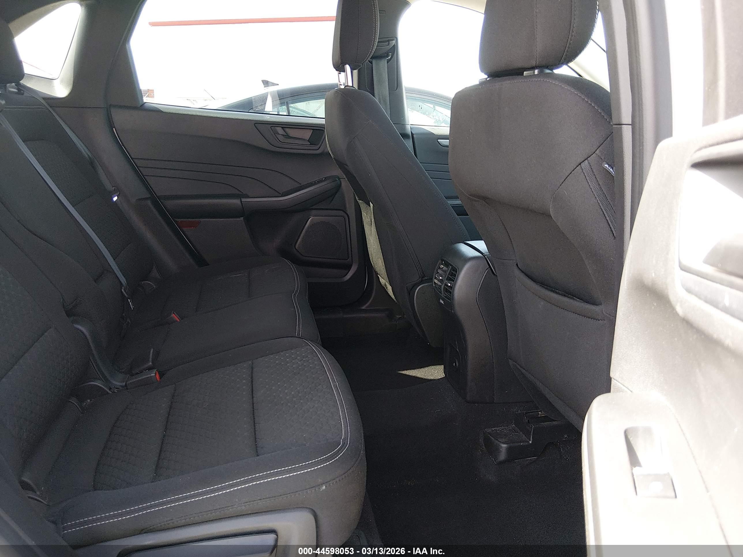 FORD ESCAPE image 8
