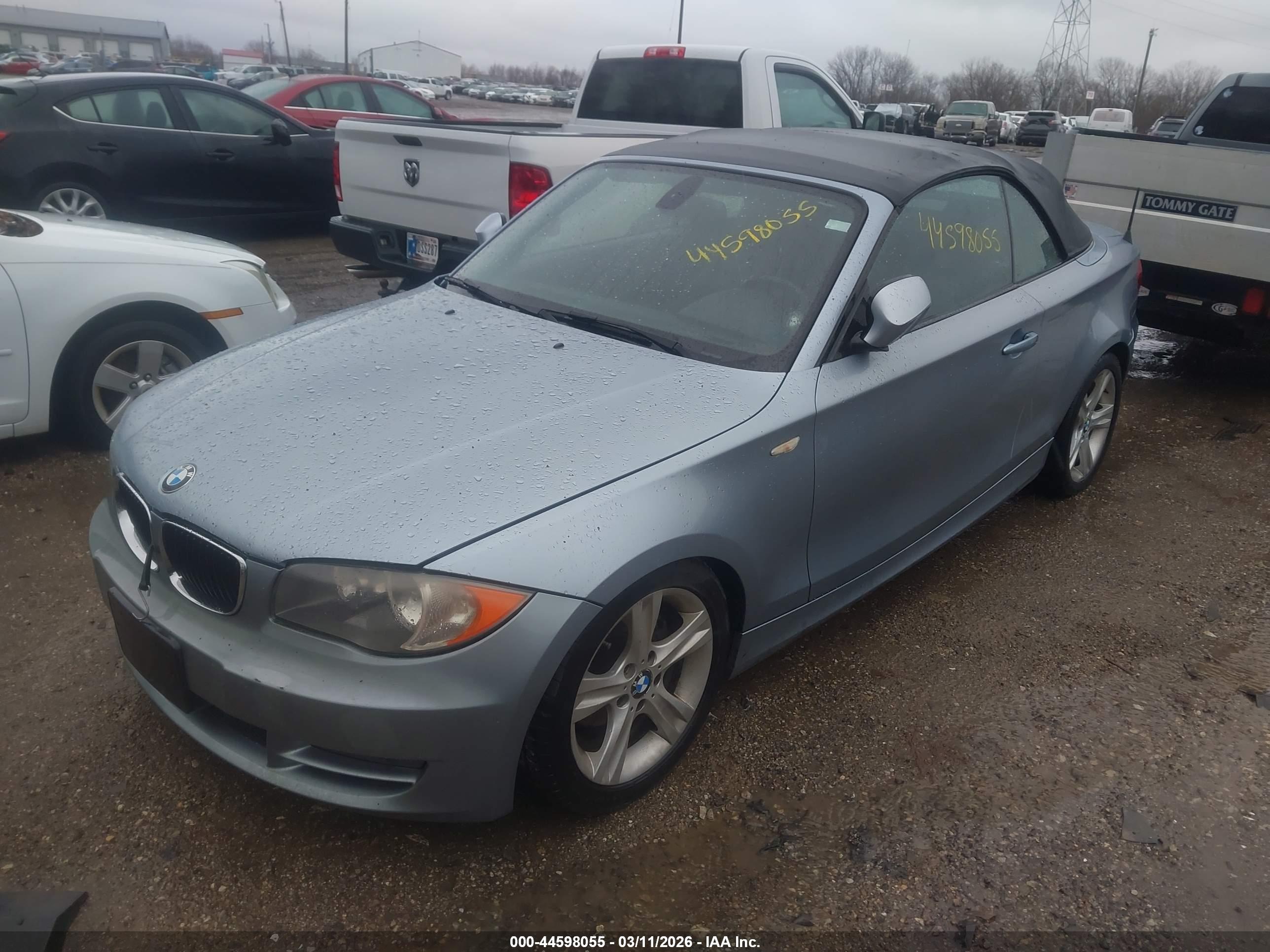 BMW 128I image 2