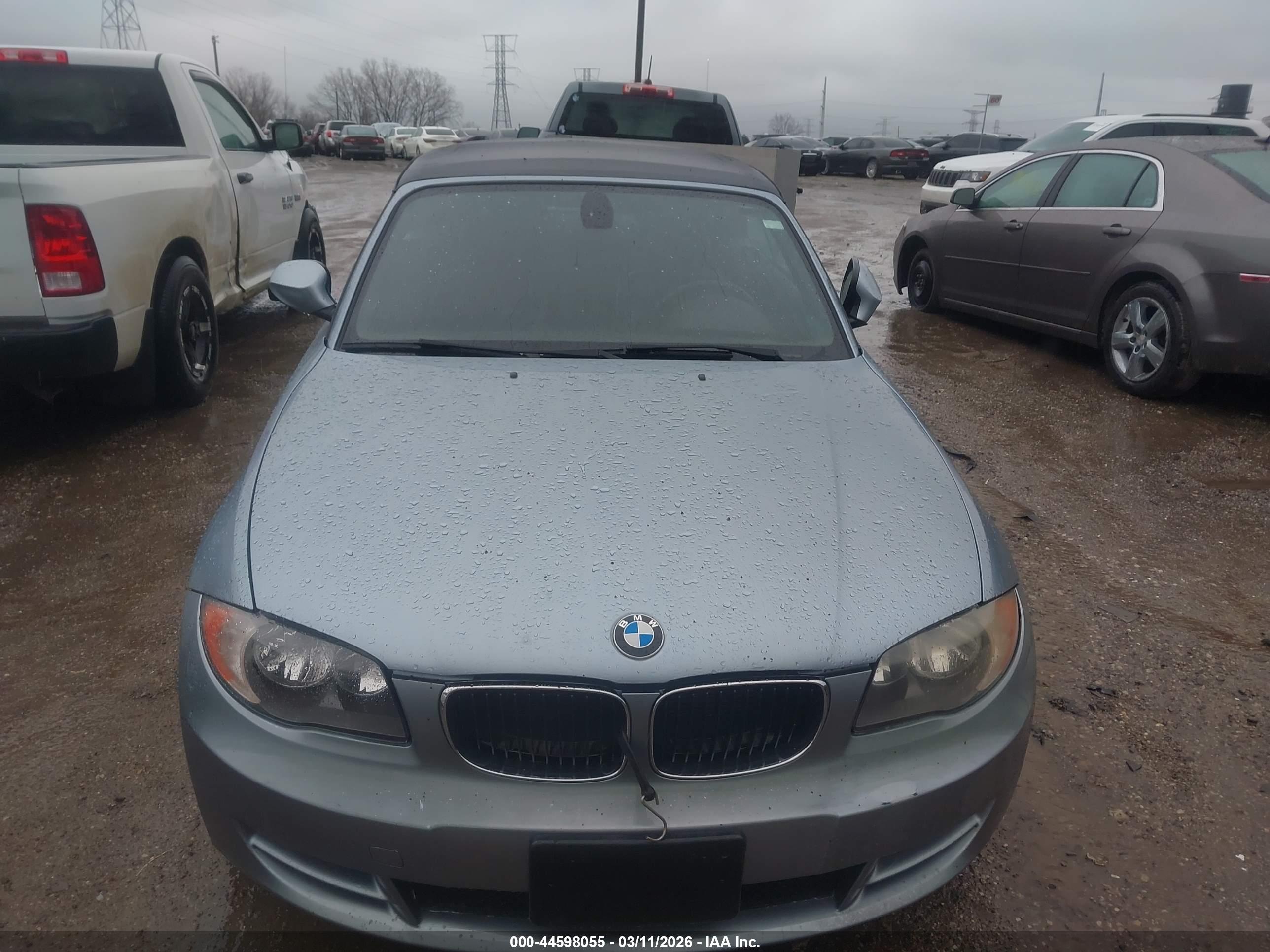 BMW 128I image 6