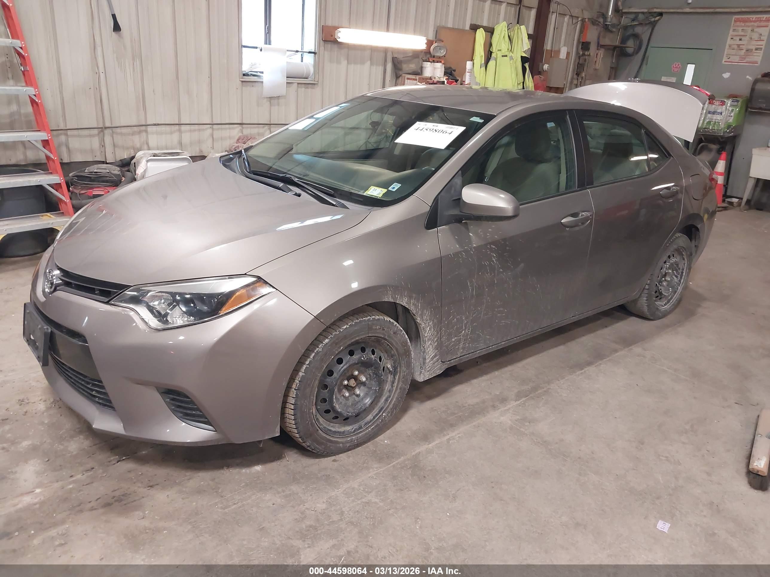 TOYOTA COROLLA image 2