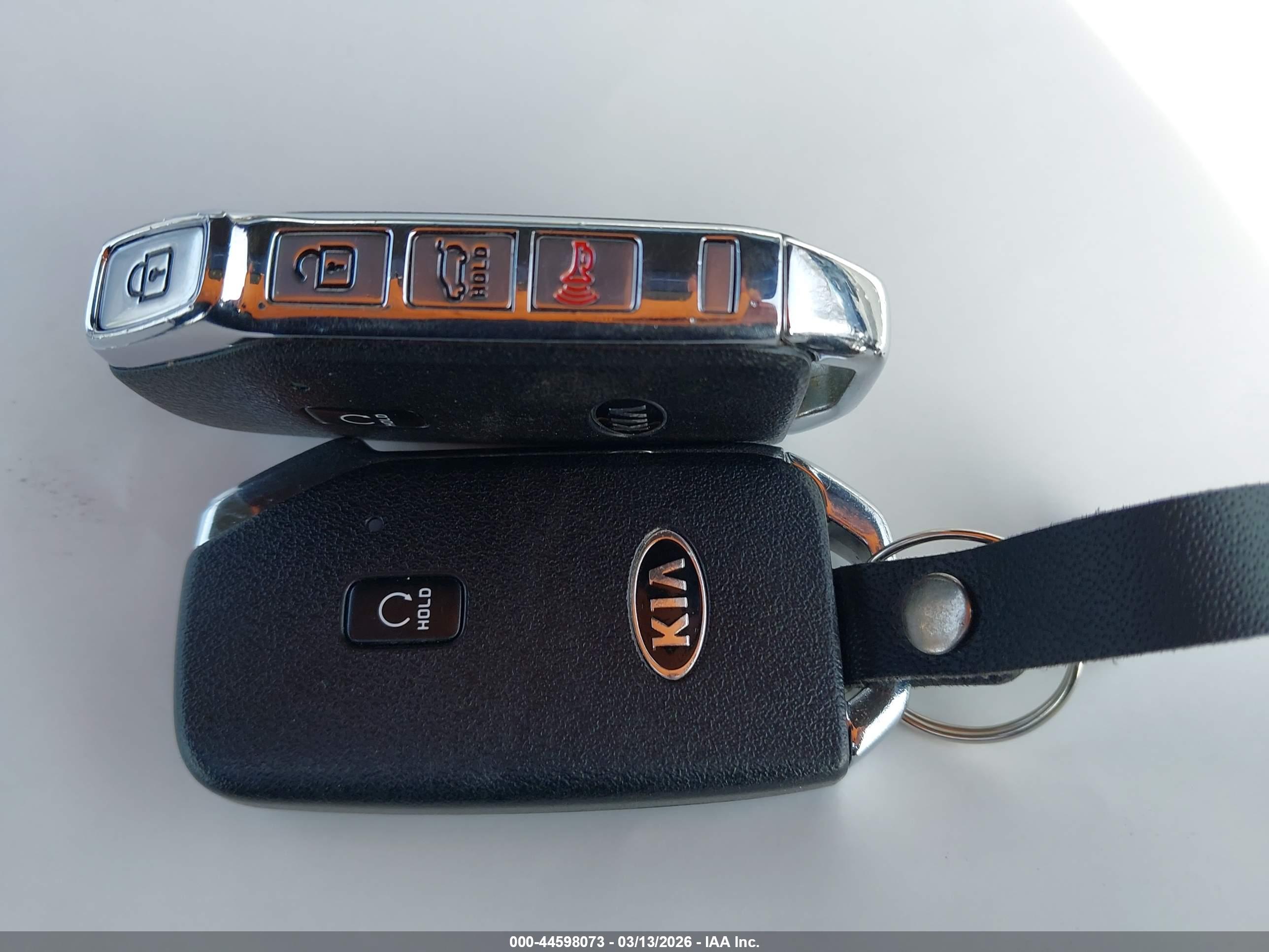 KIA SORENTO image 11