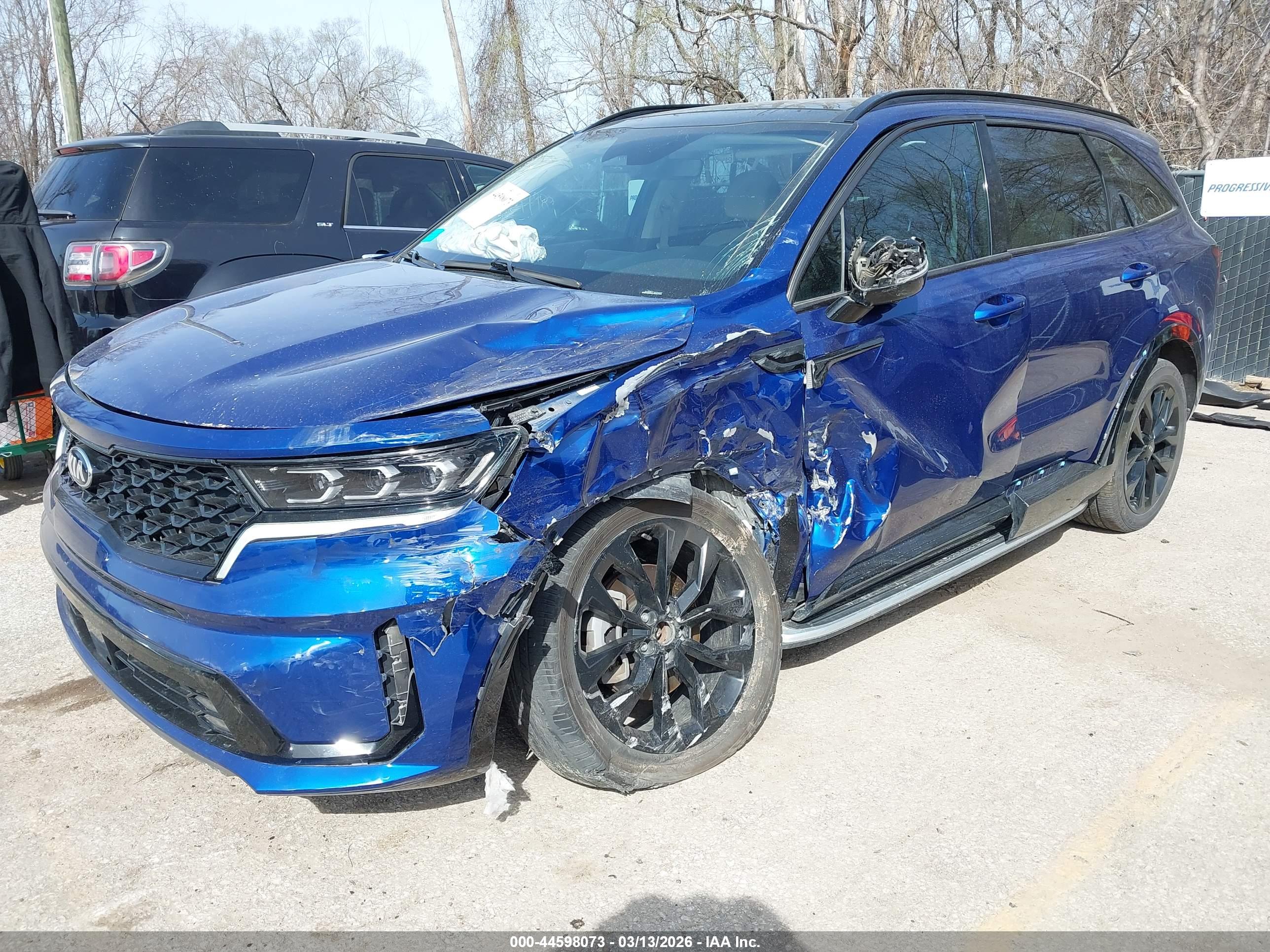 KIA SORENTO image 2