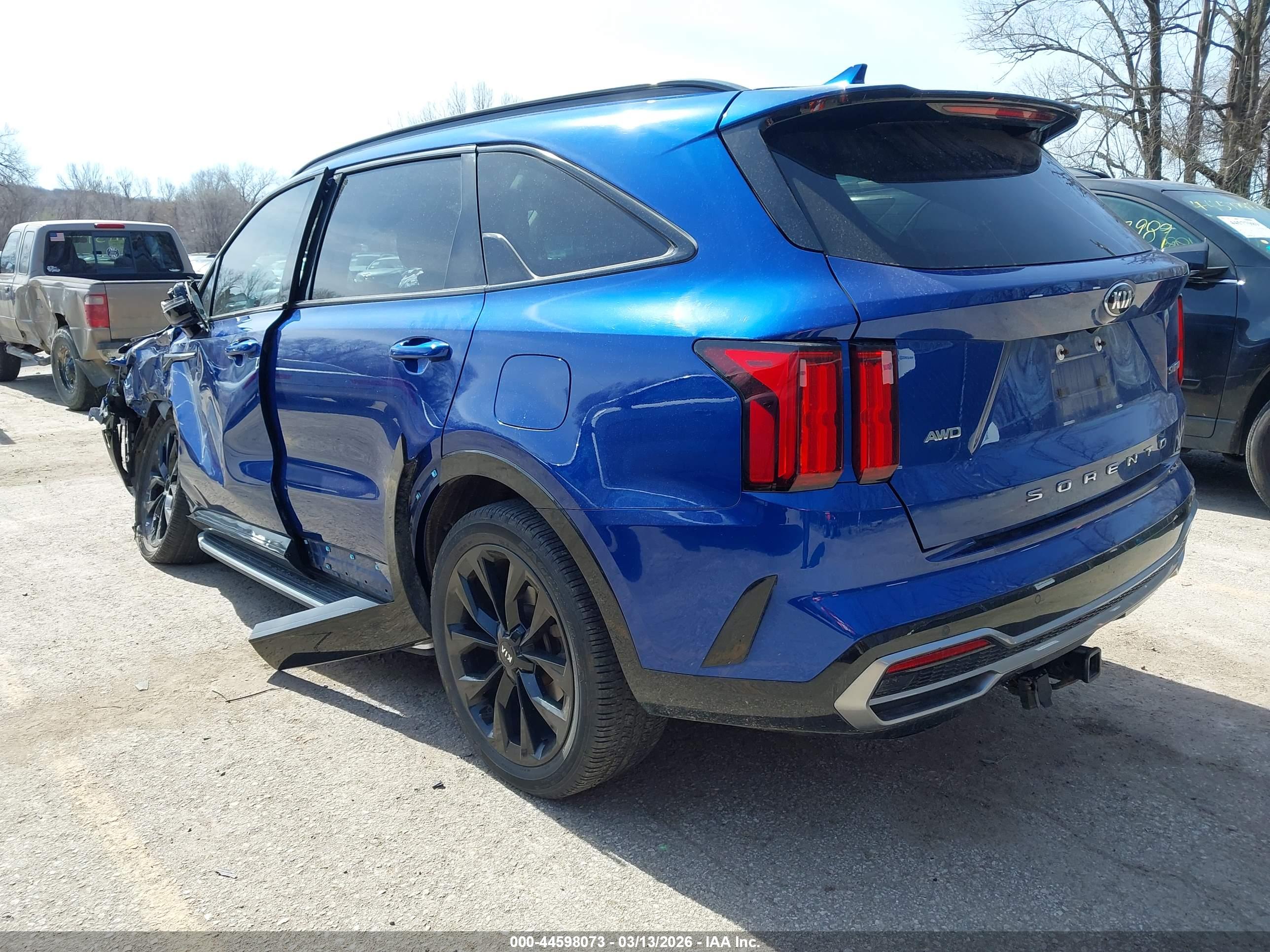 KIA SORENTO image 3