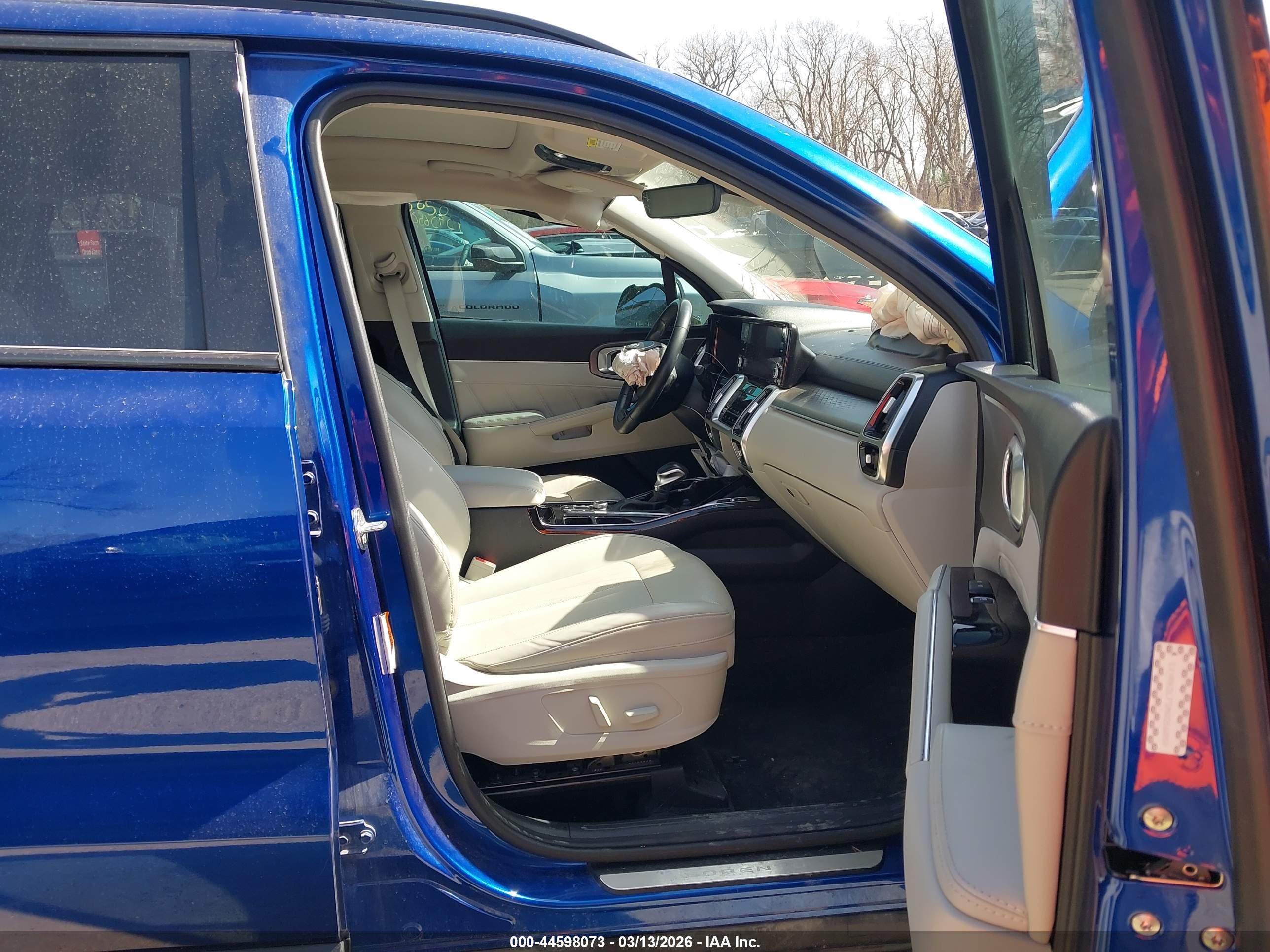 KIA SORENTO image 5