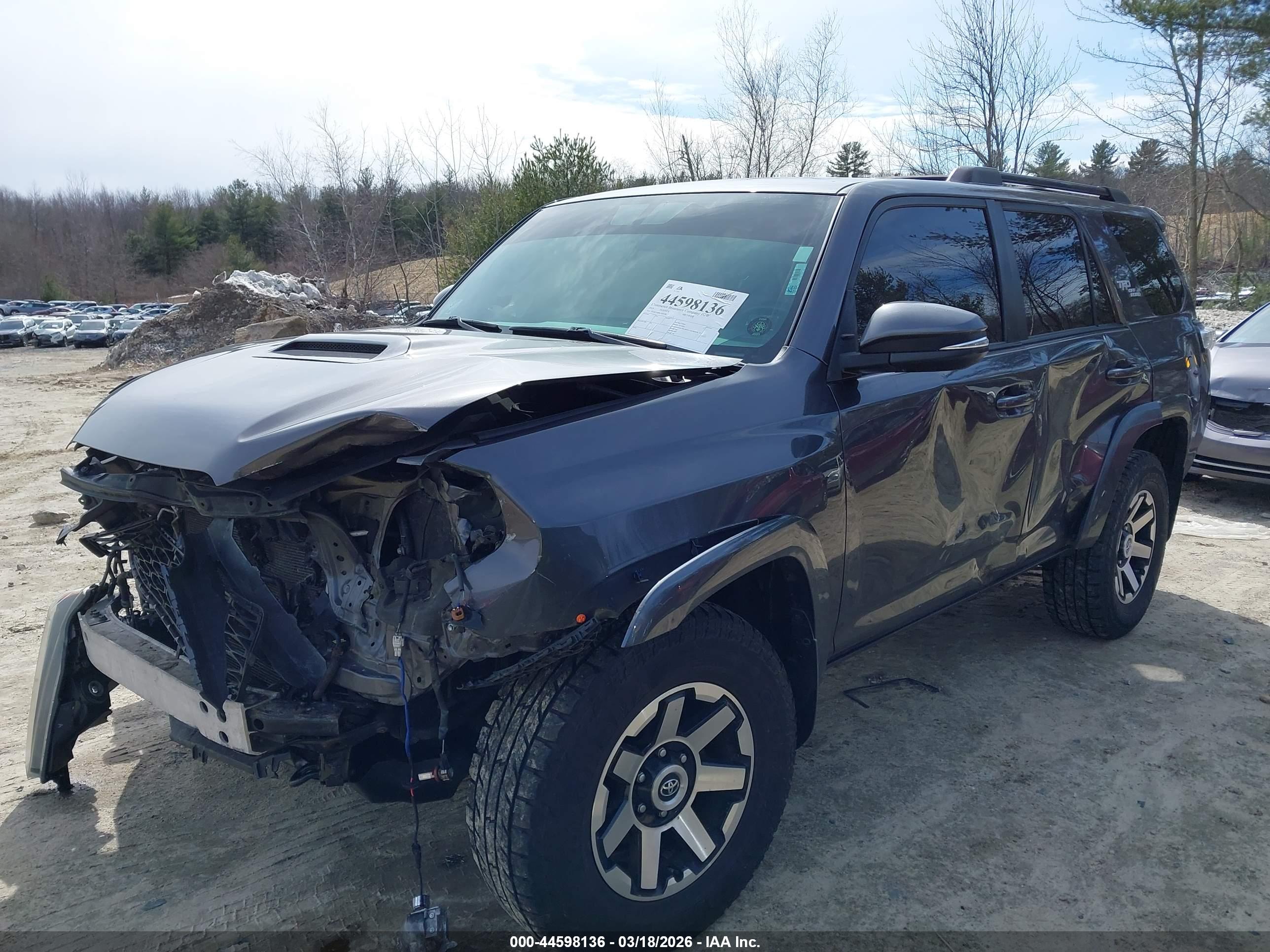 TOYOTA 4RUNNER image 2