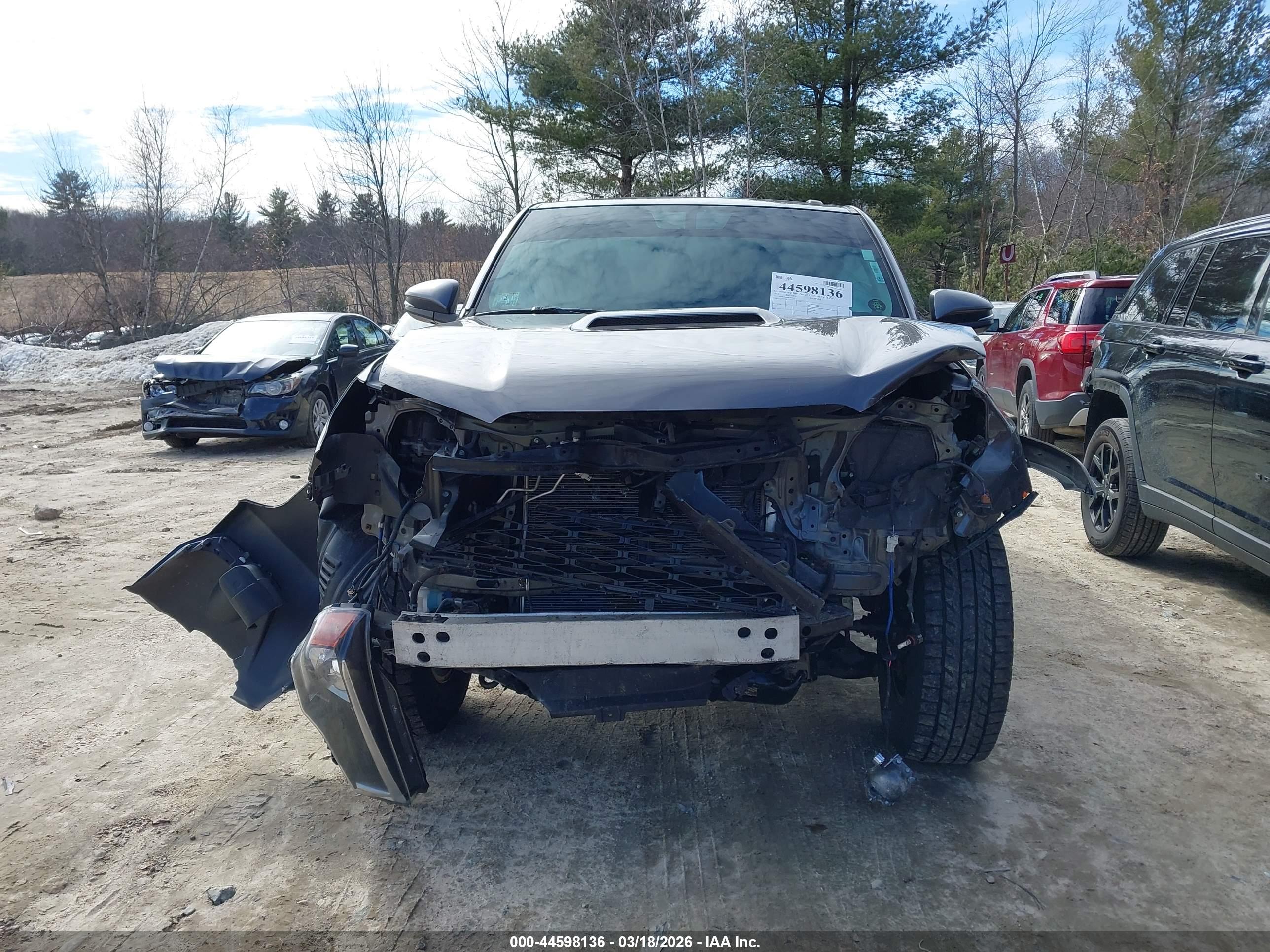 TOYOTA 4RUNNER image 6