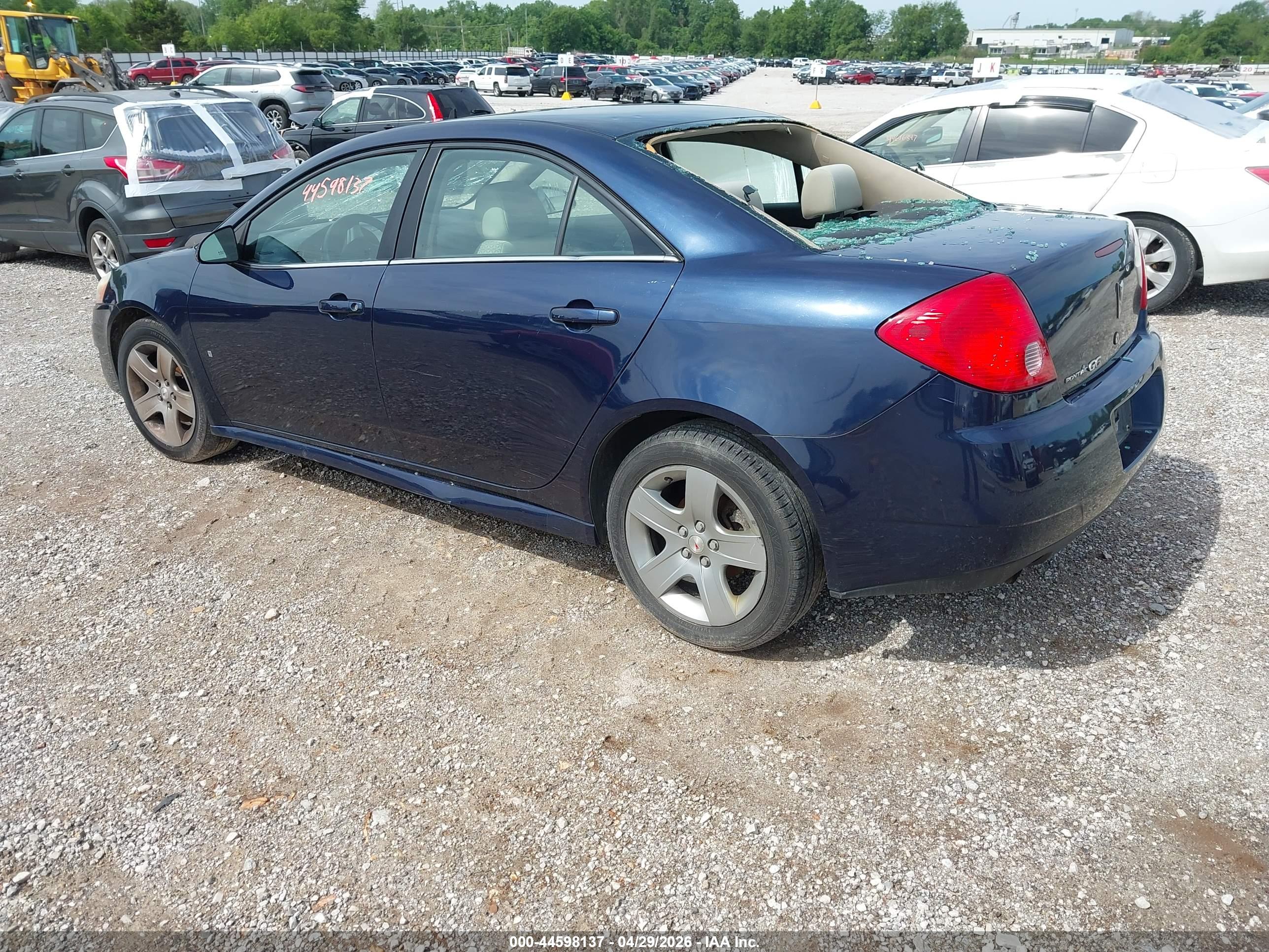 PONTIAC G6 image 3