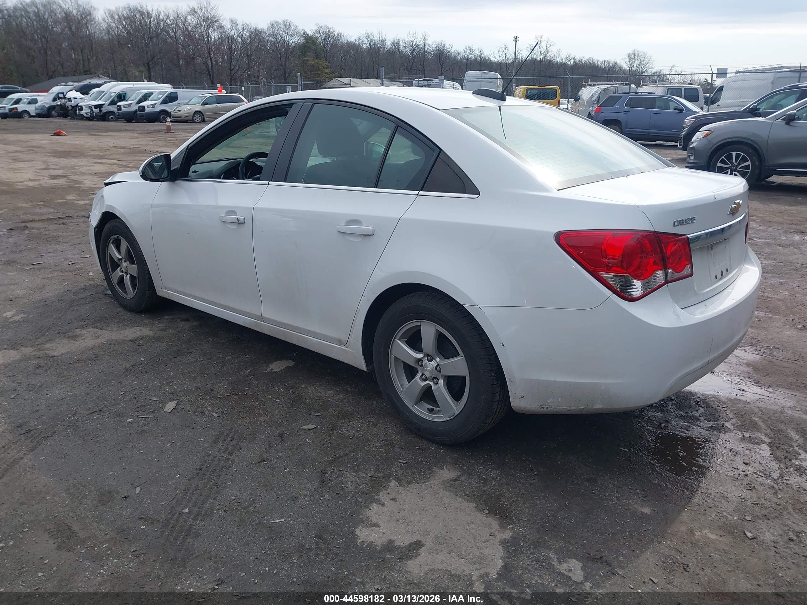 CHEVROLET CRUZE image 3