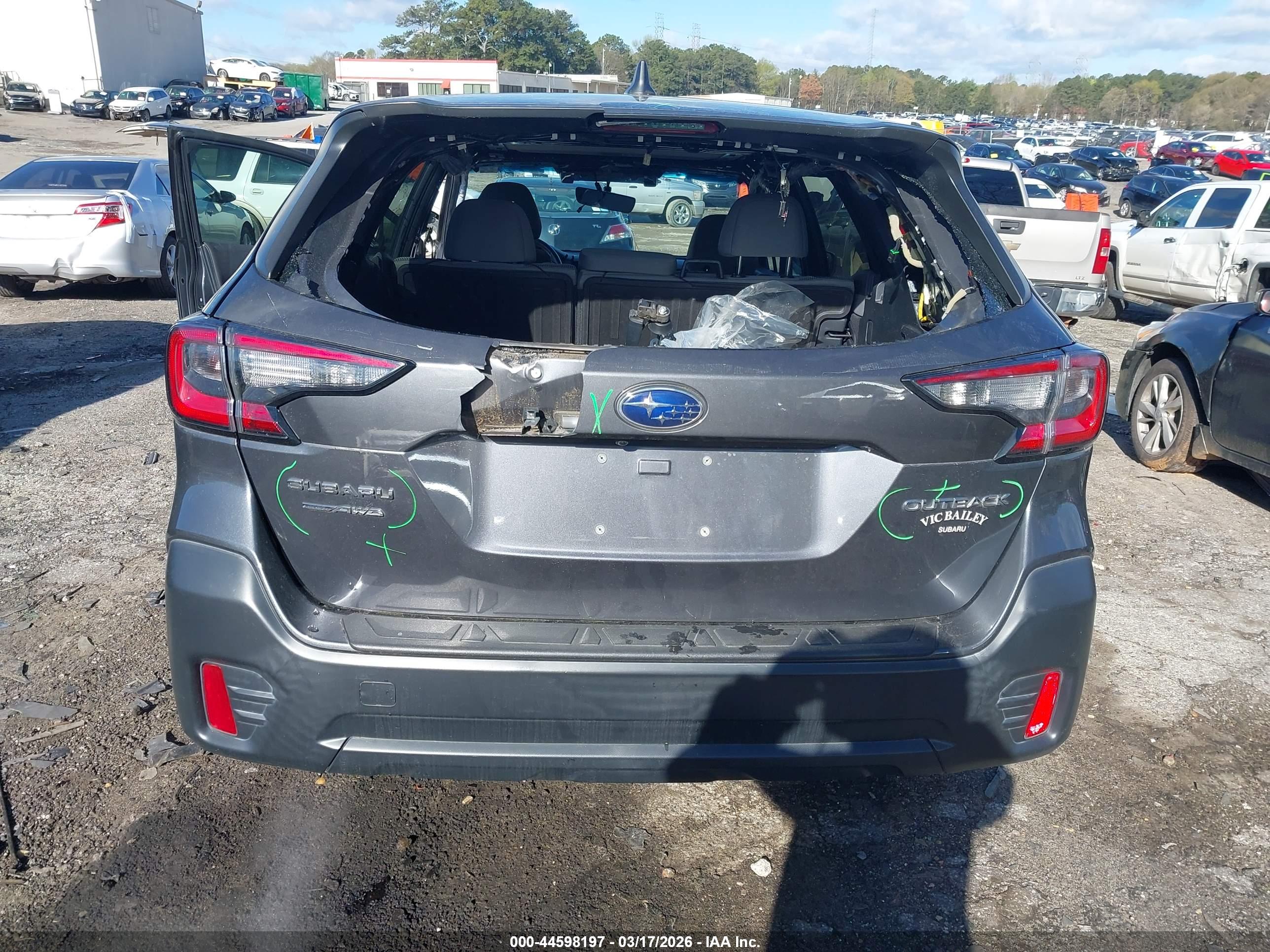 SUBARU OUTBACK image 6