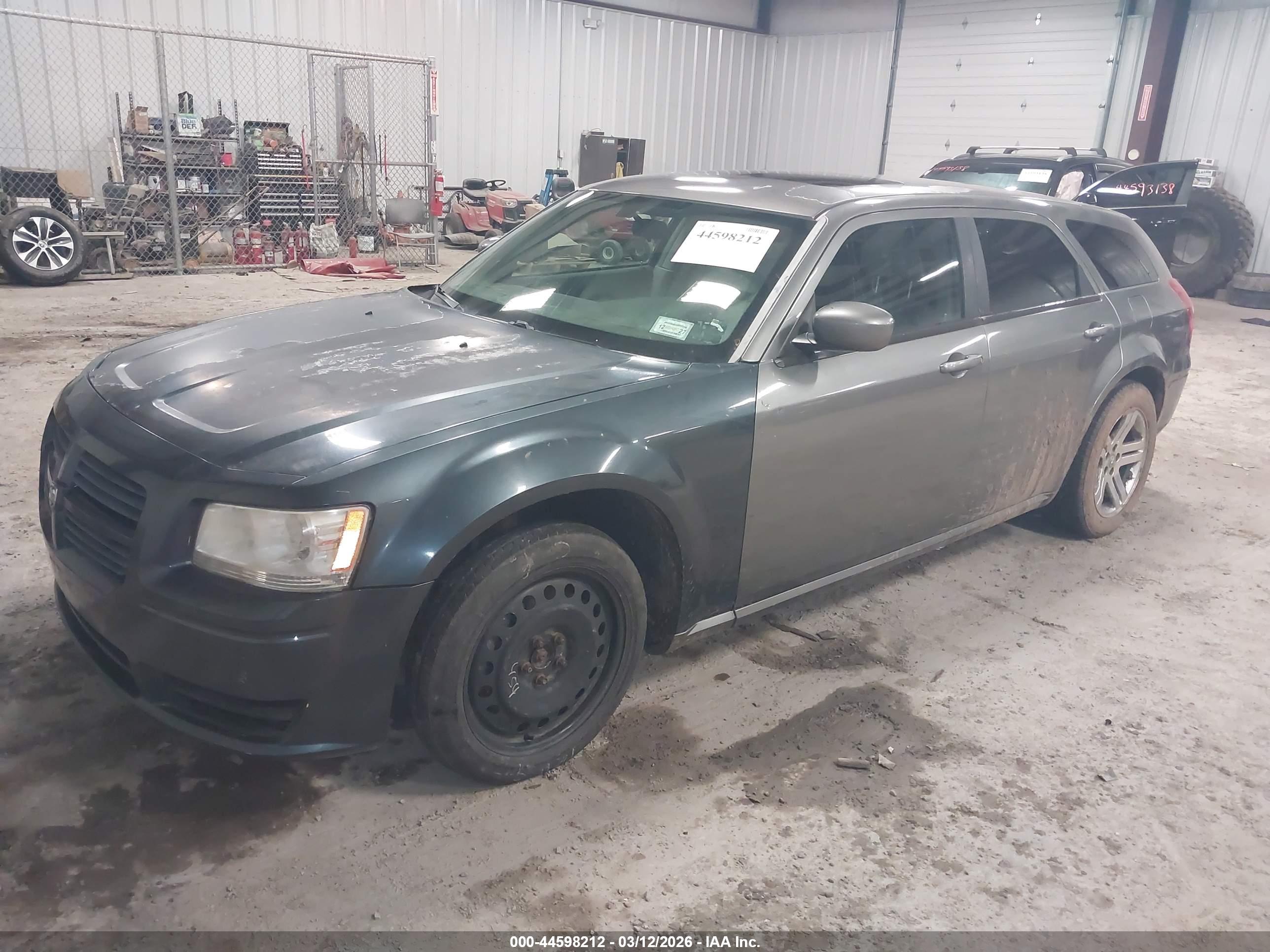 DODGE MAGNUM image 2